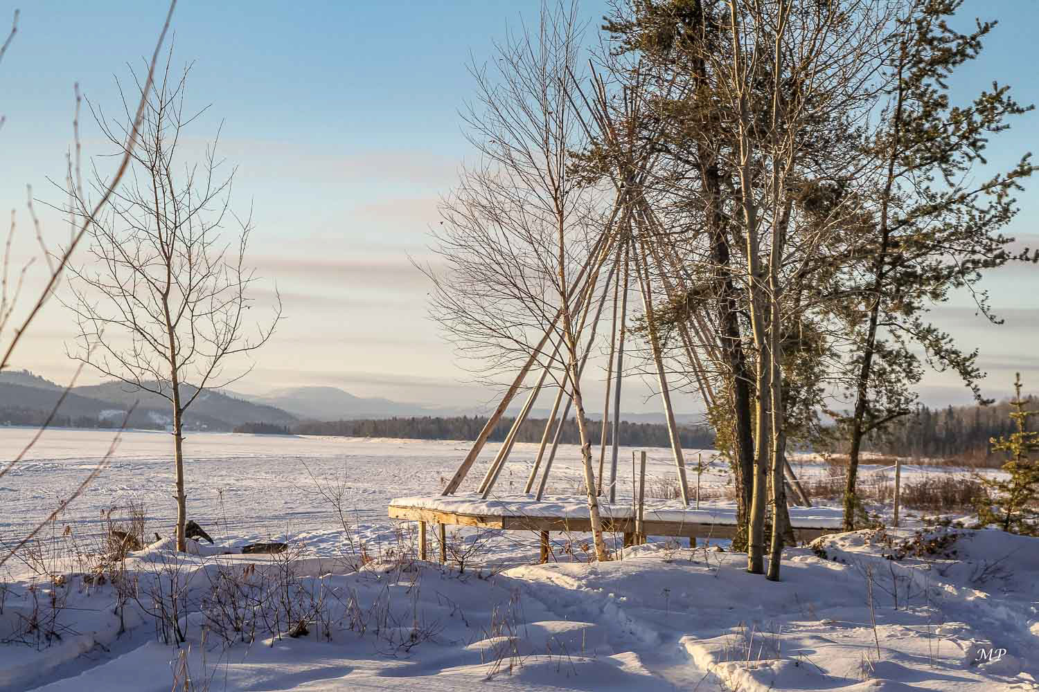 Lever de soleil dur le lac Taureau