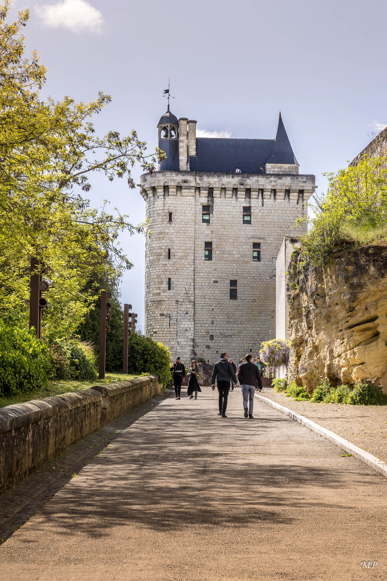 Chinon (37) - entrée de la Forteresse