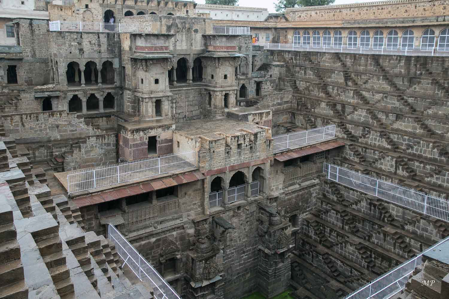 Abnaneri, Le Chand Baori (Puits à degrés)