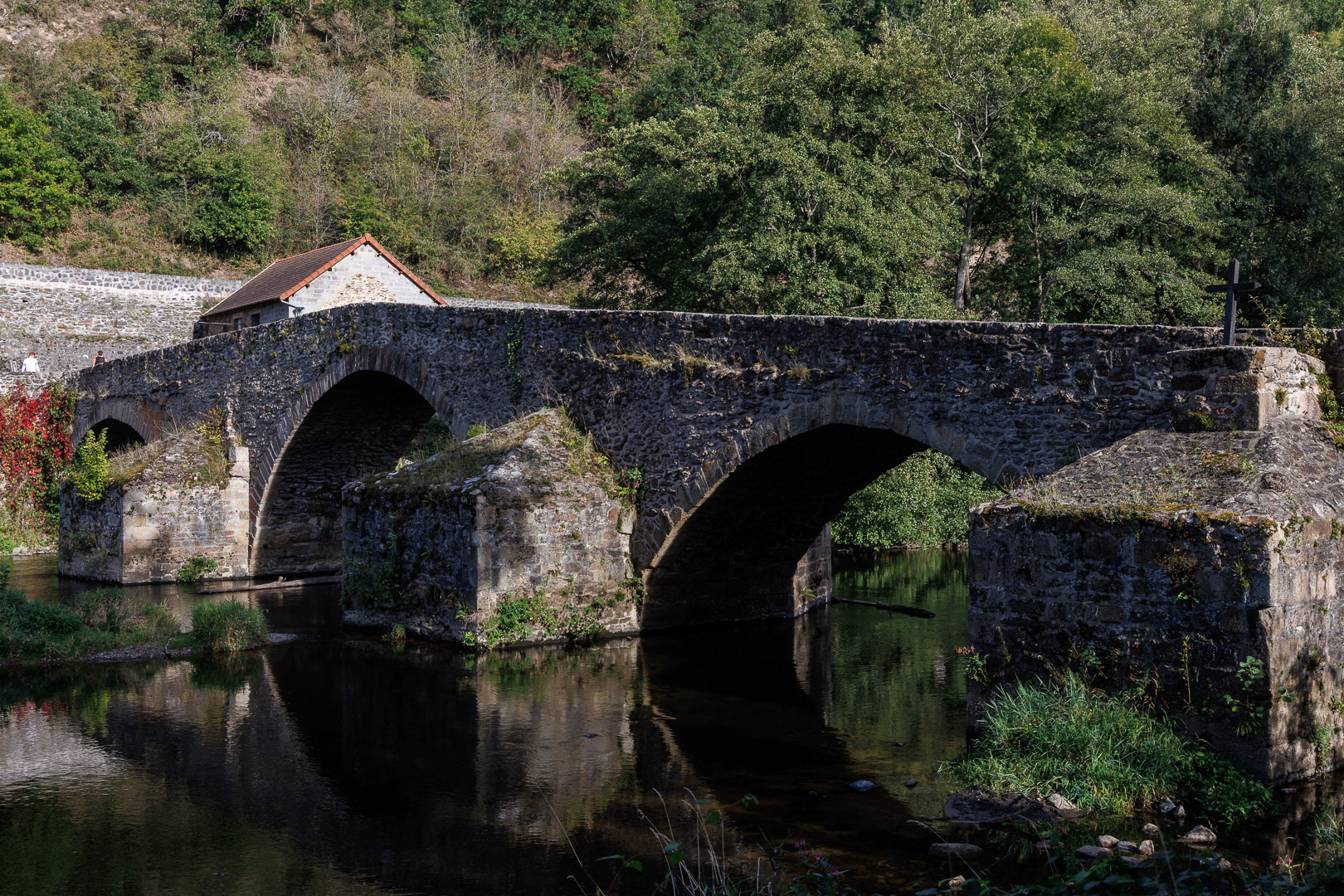 Auvergne - Les Combrailles, Pont  Roman de Ménat (Puy-de-Dôme)
