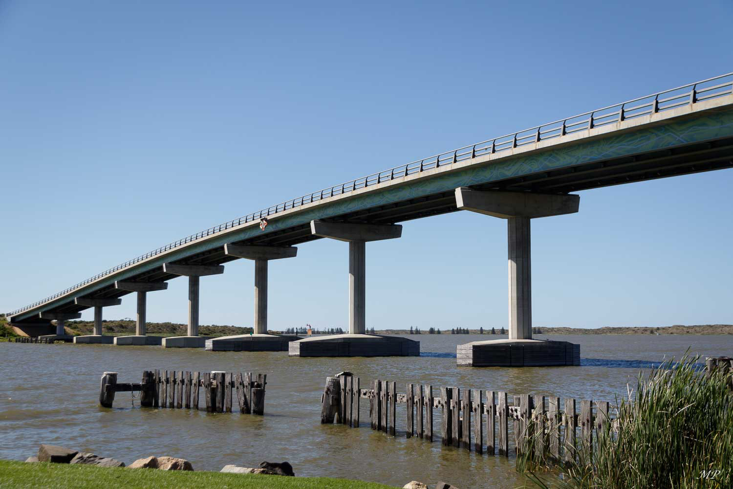 Pont de Goowla à l'île Hindmarsh