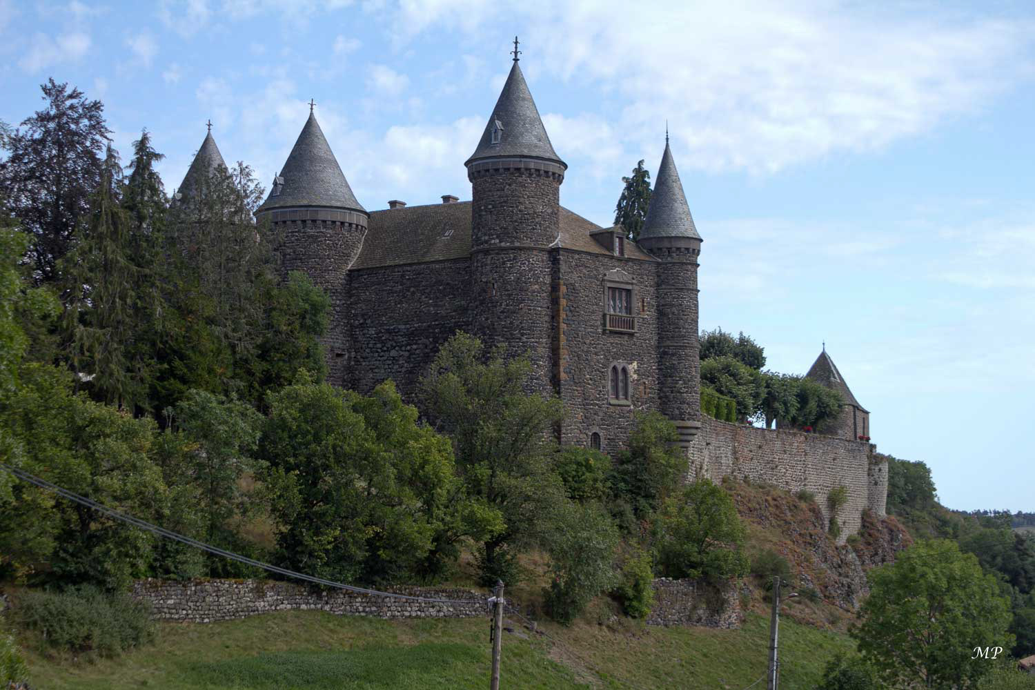 Auvergne - Château de Sailhant (Cantal)