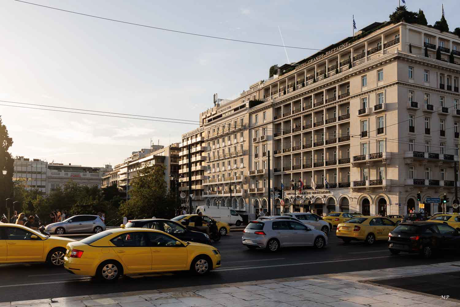 La rue Geor.A' à côté du Parlement