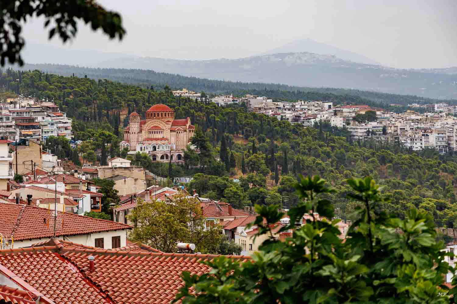 L'Eglise St-Paul vue d'Ano Poli