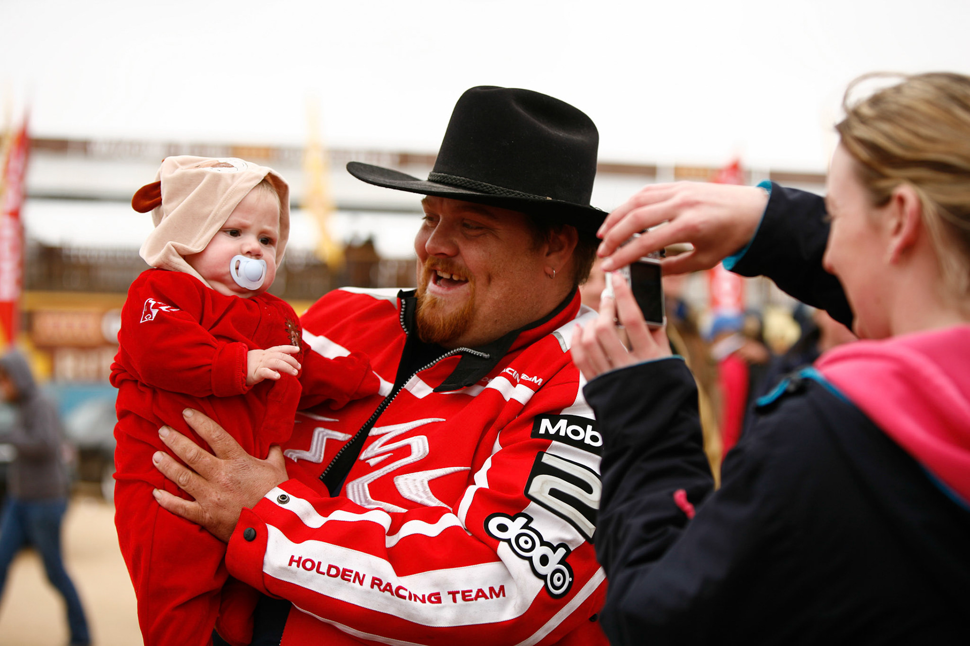 Holden family. Deniliquin Ute Muster. October 3, 2009. Deniliquin, NSW.