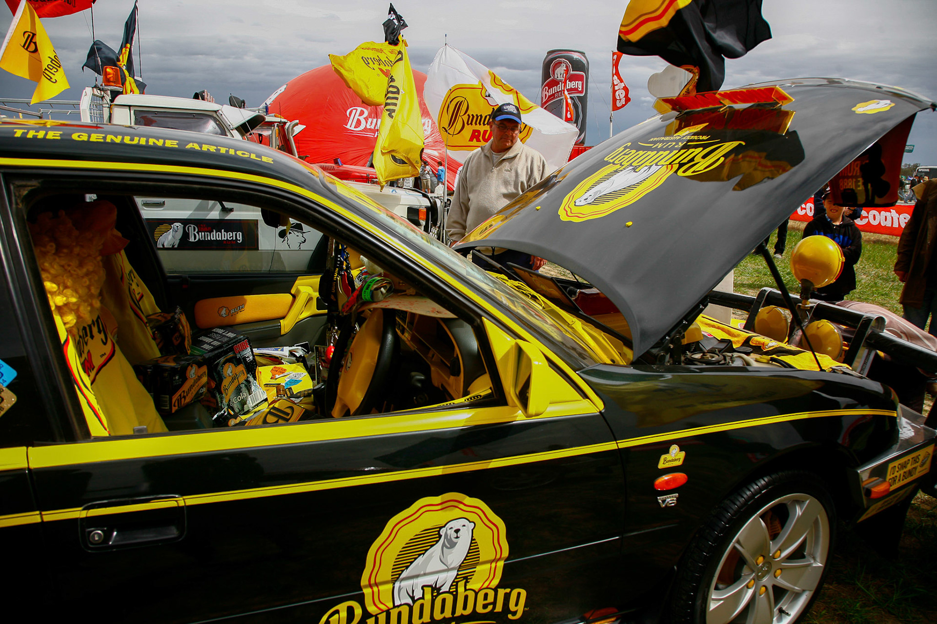 Bundy. Deniliquin Ute Muster. October 2, 2009. Deniliquin, NSW.