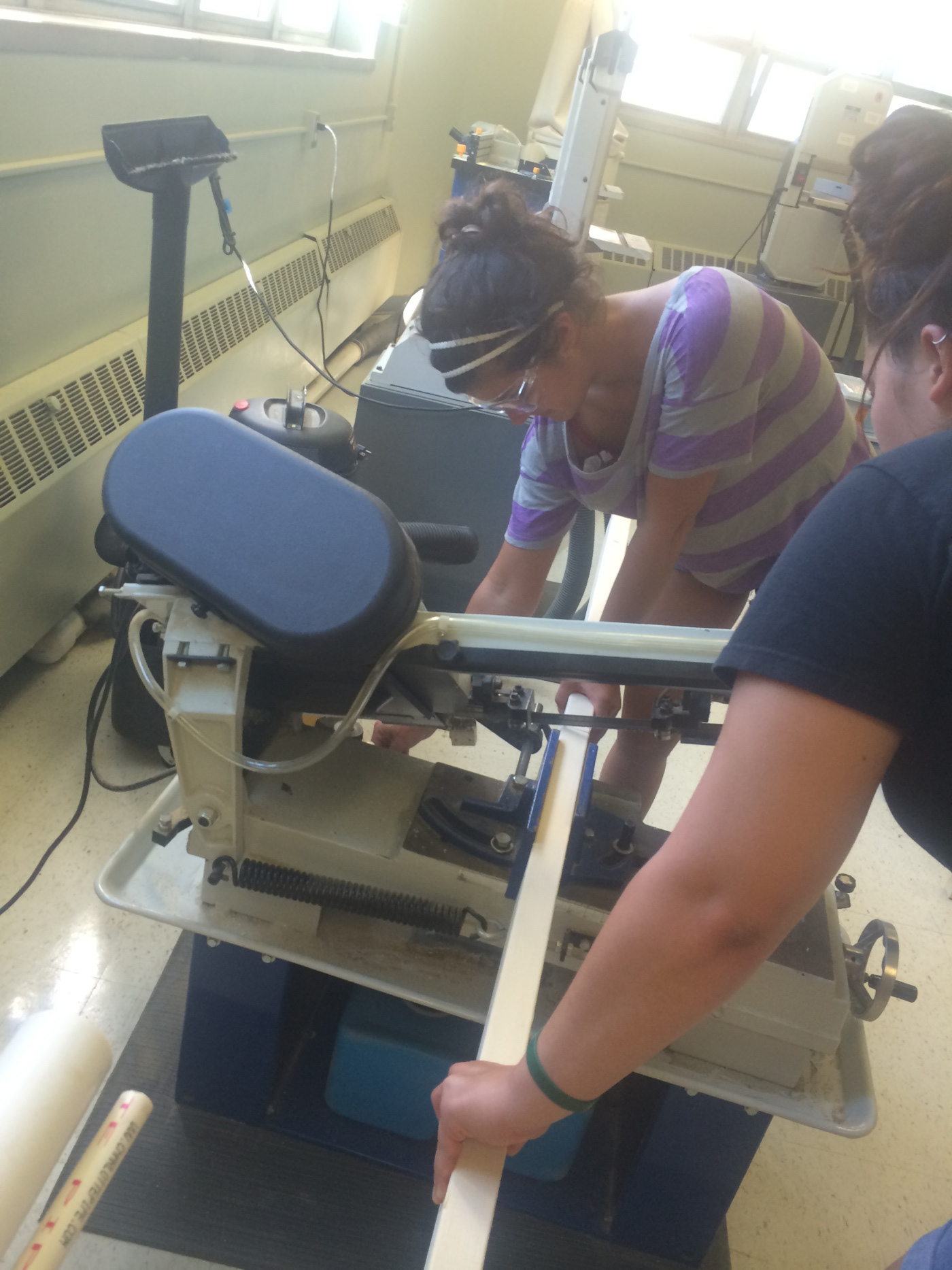 Liz Martin and Alysha Keeling build a prototypte in the engineering lab.