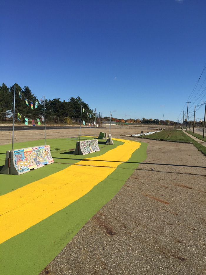 An eastward view of the project site