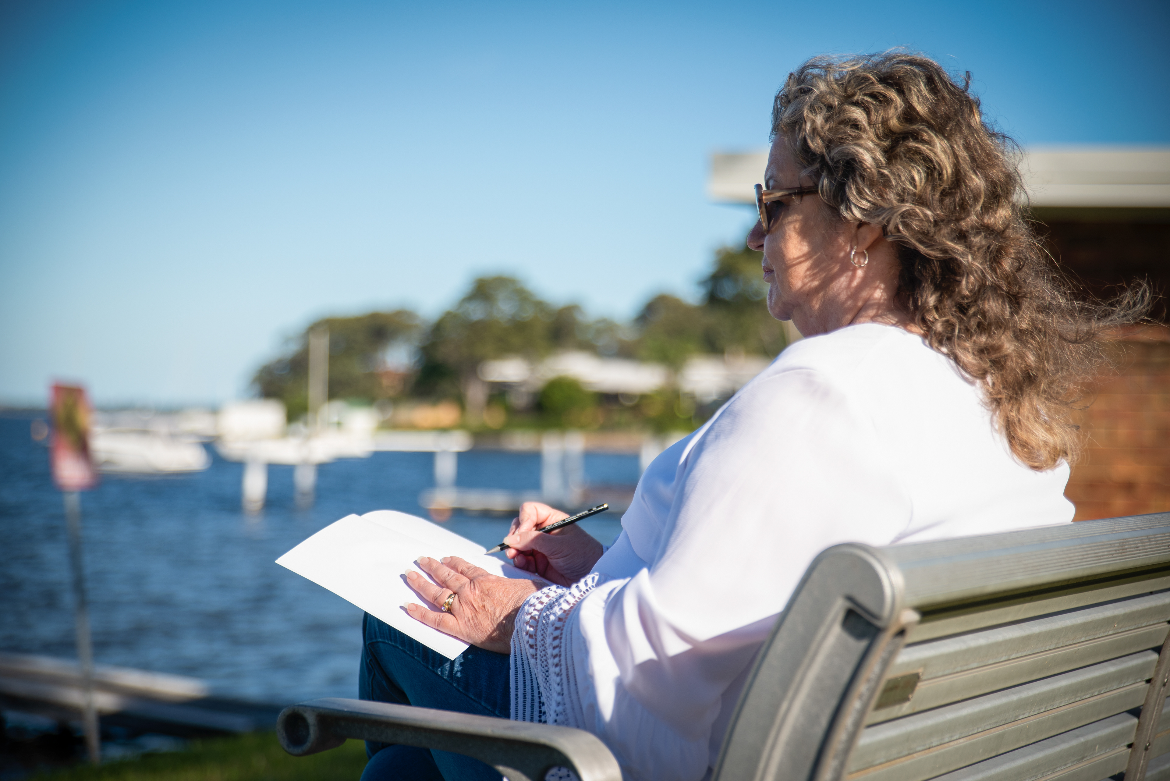 Sitting by the lake is a great place to work.