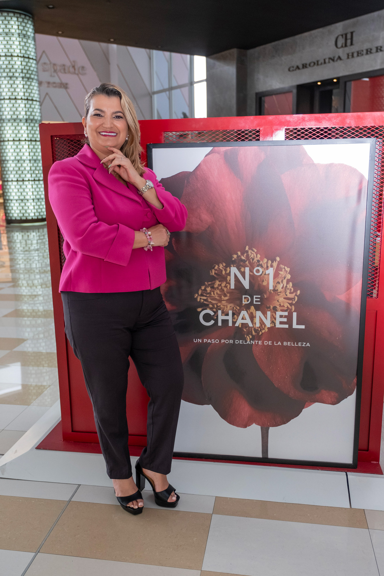 Video para Redes: Light Essence Audiovisual - Marca: Chanel.