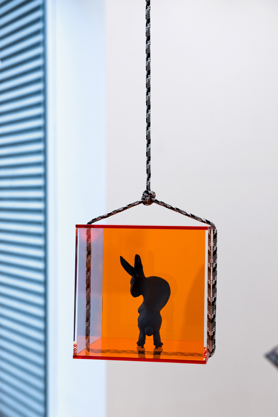 "Kunstkamera, i saw you / saved Piter" (13cm x 13cm x 13cm). 3D print in nylon, acrylic case