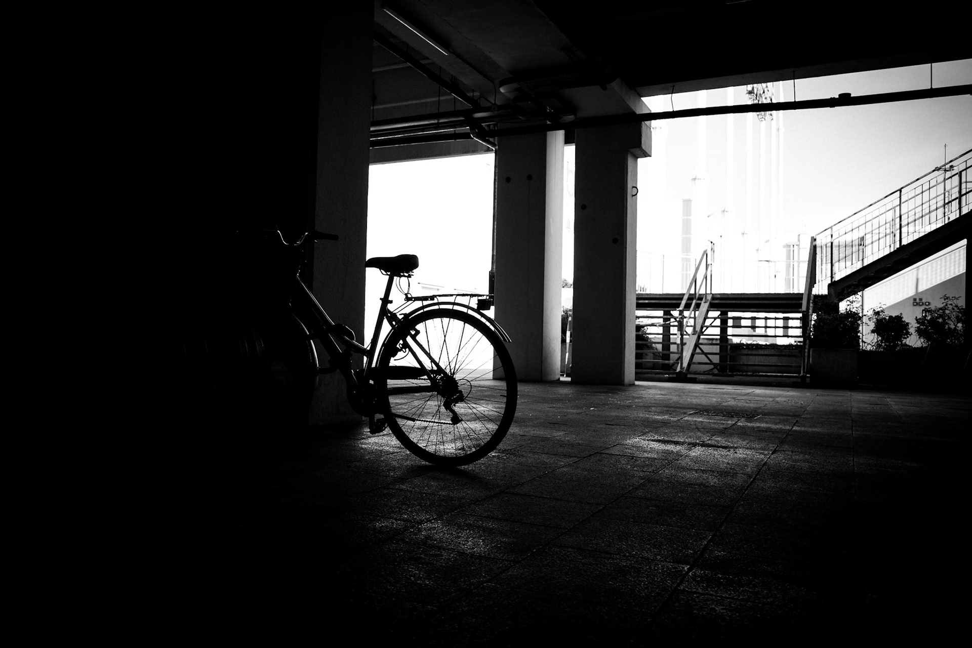 The edge of absence