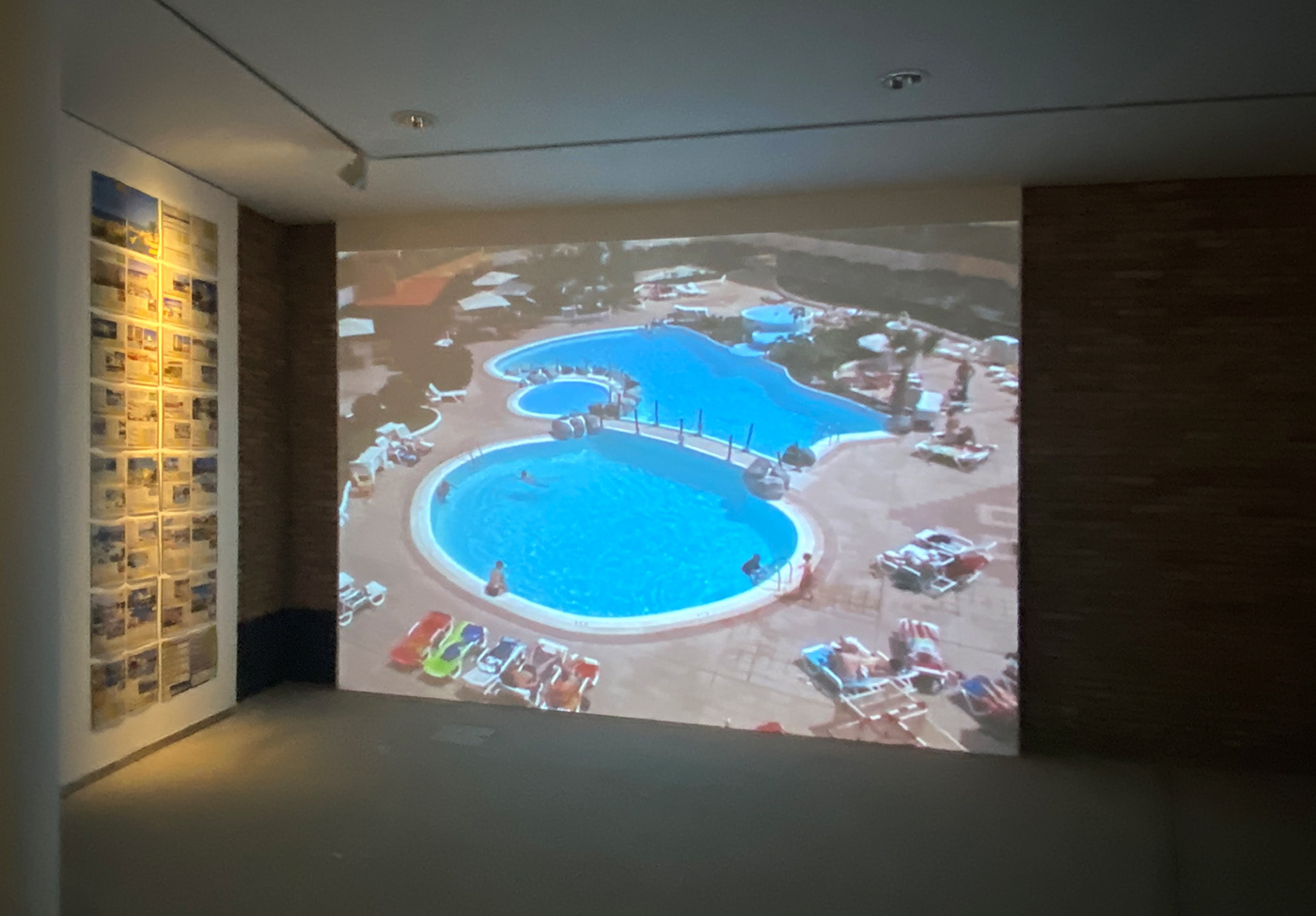 Imaginarios colectivos: la construcción de la imagen turística, curated by Pedro Vincente