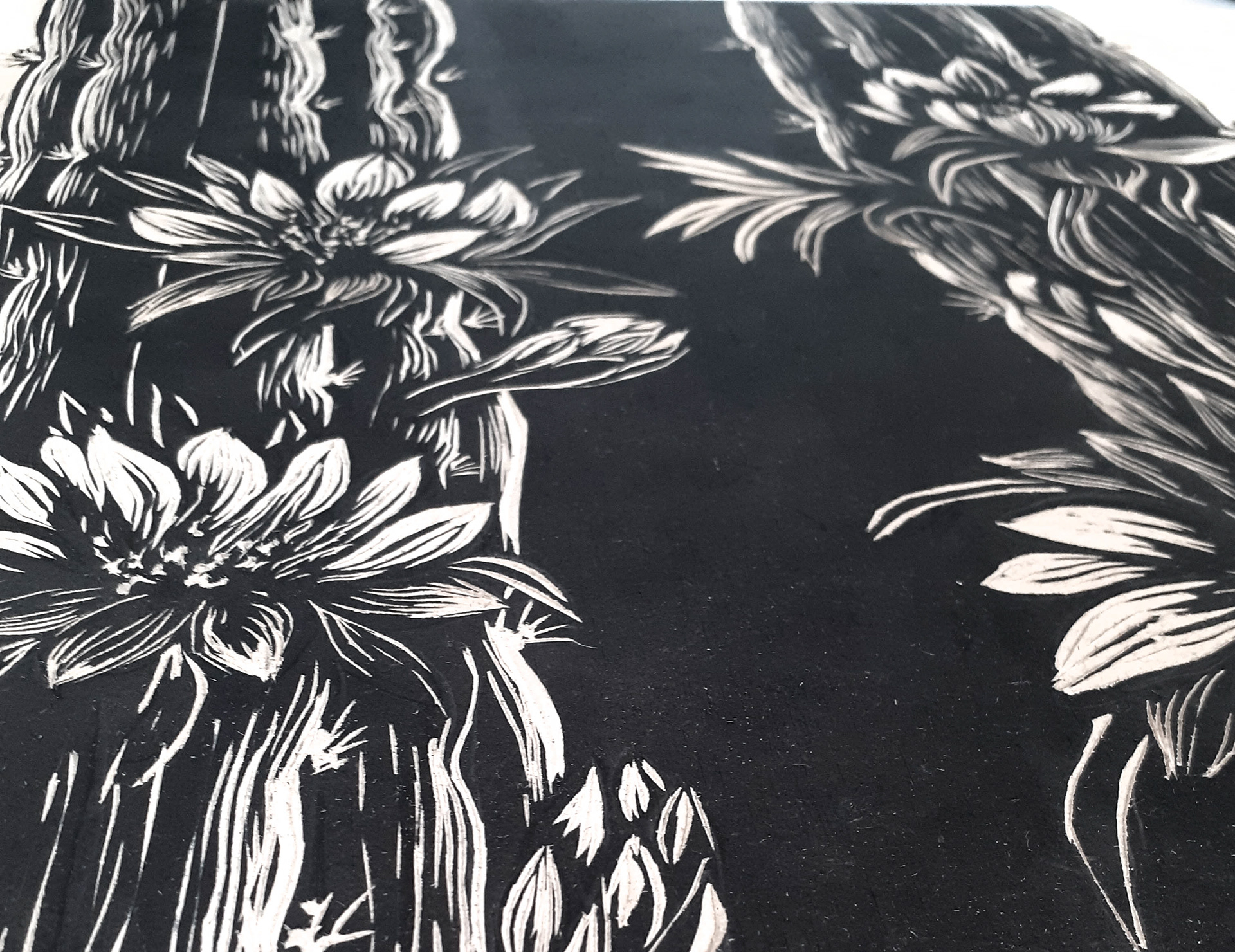 Raquel Ferreira, detalhe de matriz de xilogravura, 2021
