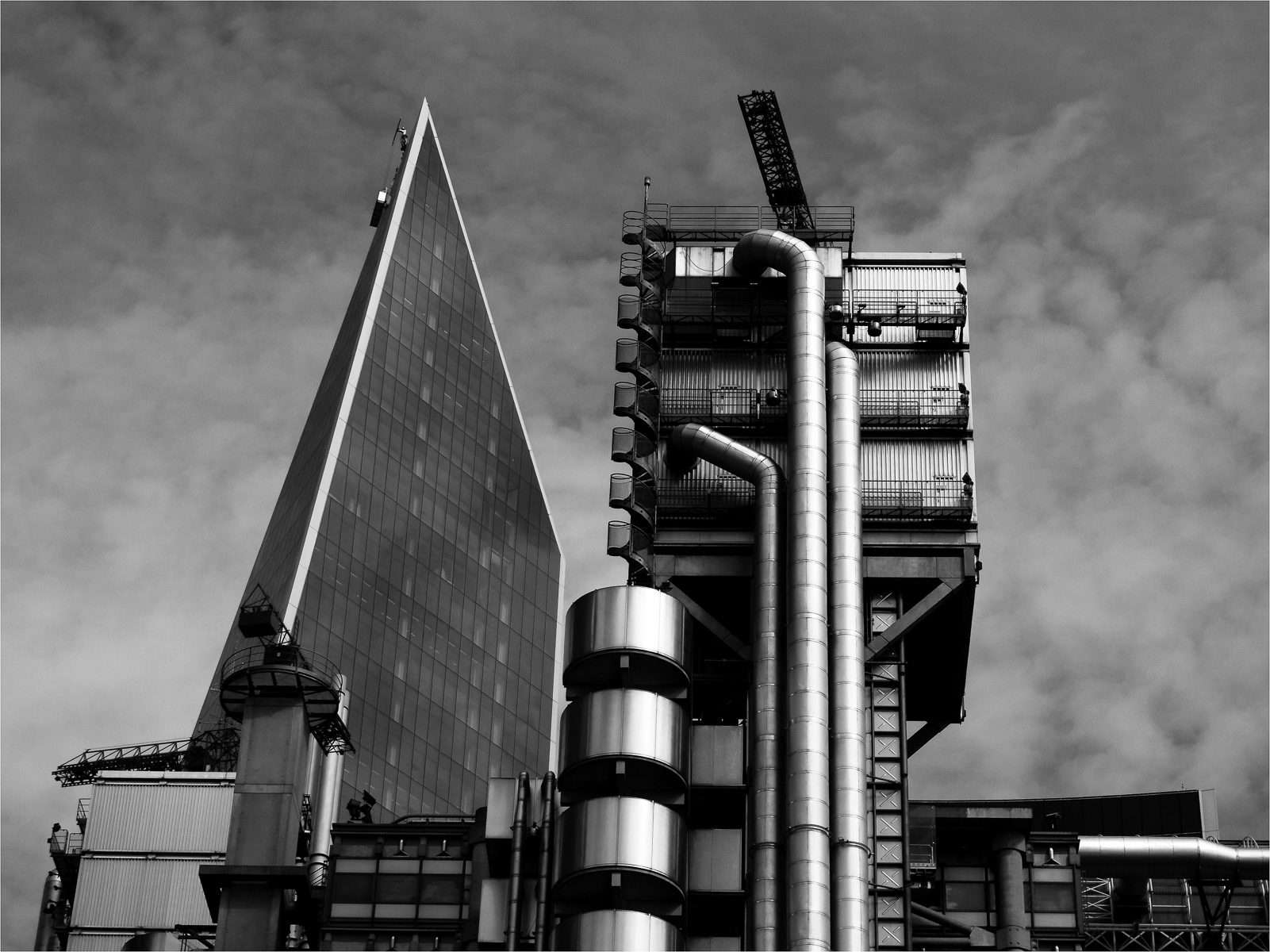 "PINNACLES OF LONDON LANDSCAPE"
