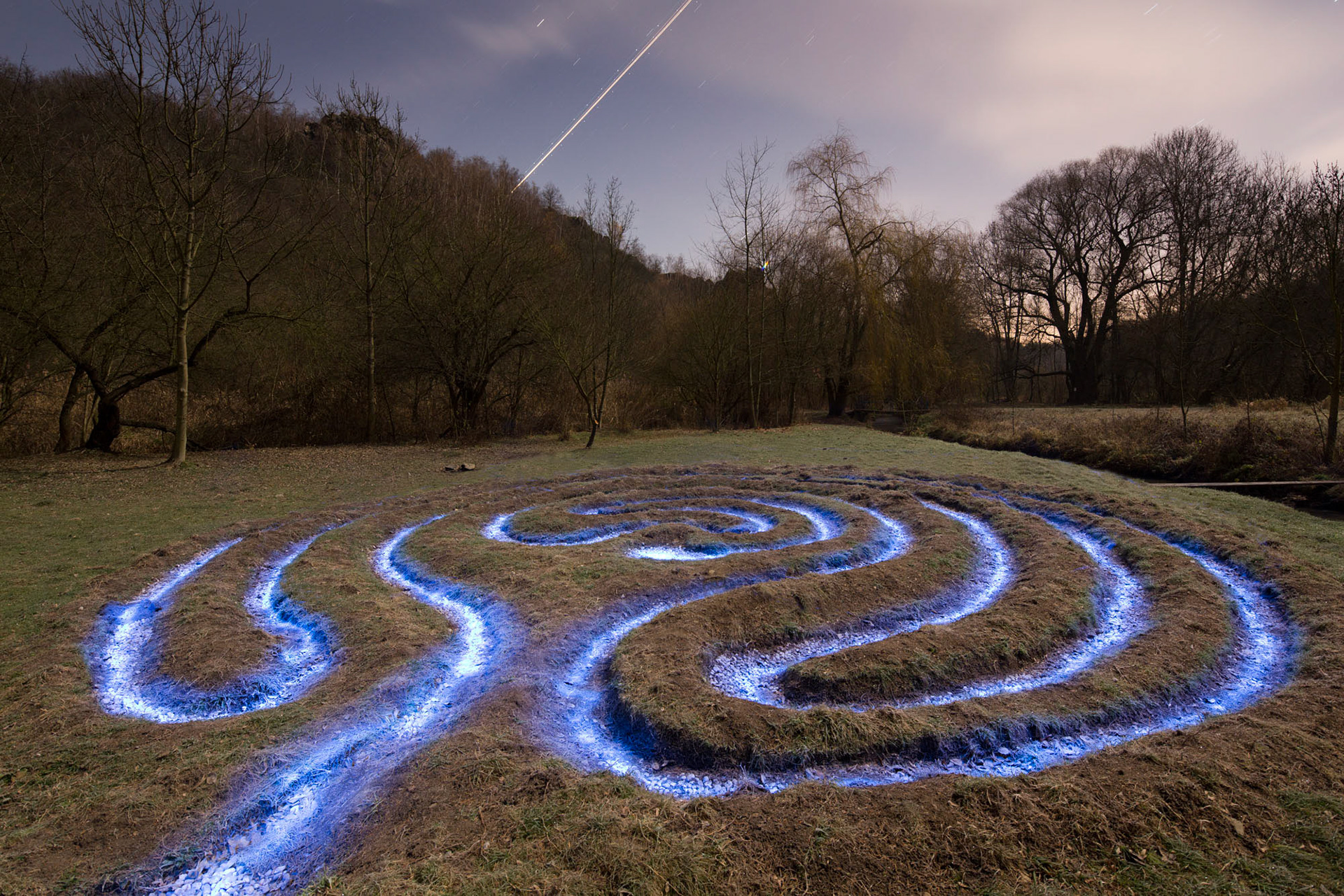 Walking inside the brain 2015