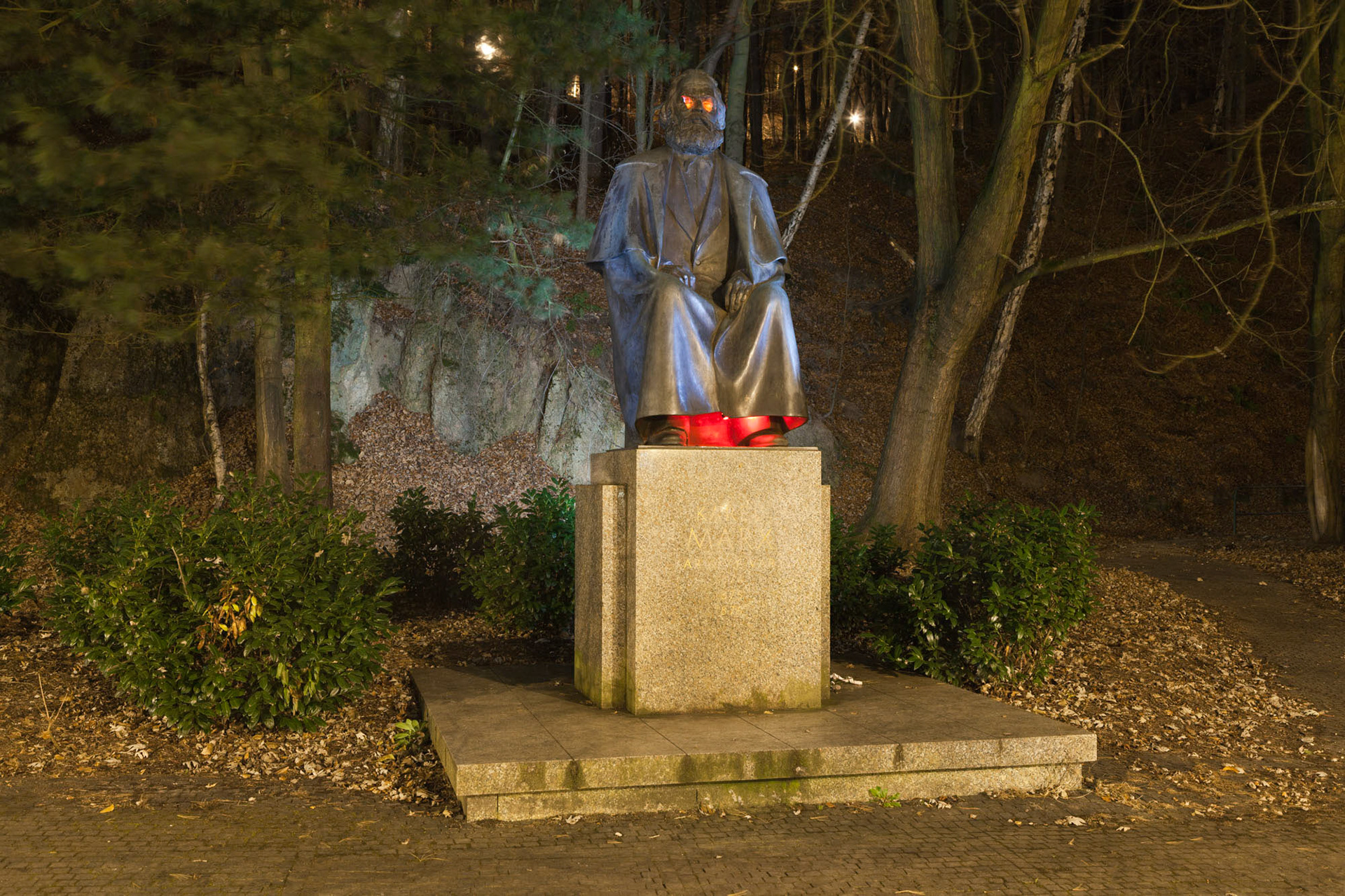 Démoni a bůžci (K. Vary), 2011