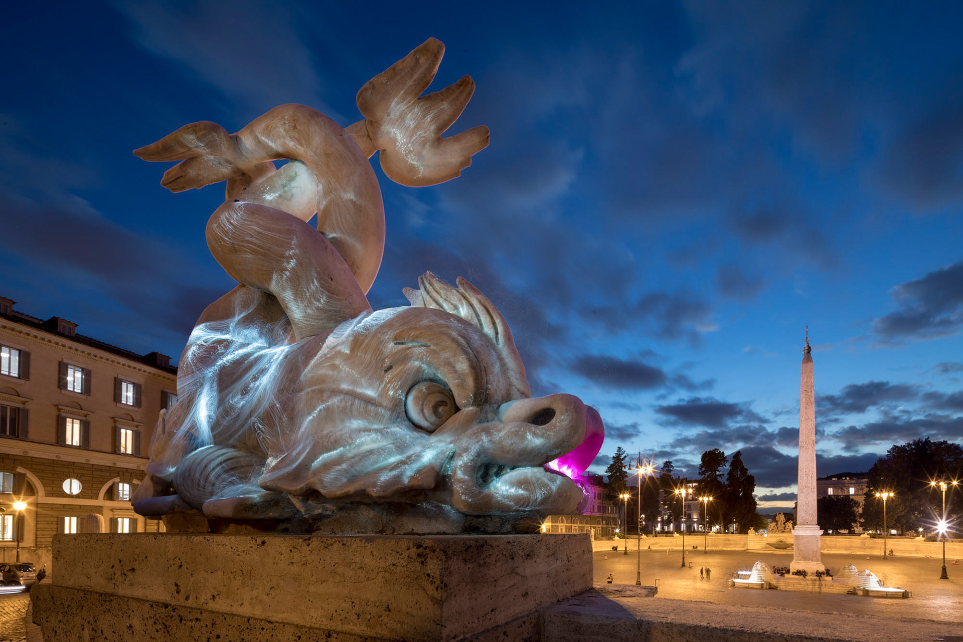 Démoni a bůžci (Roma)