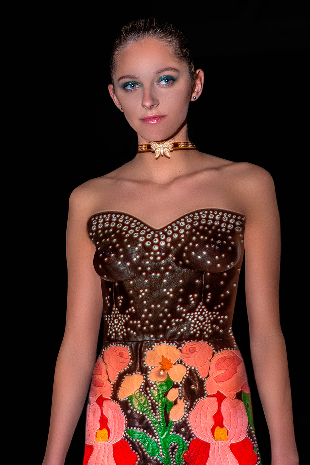 Virtual Gucci (100% Nude)