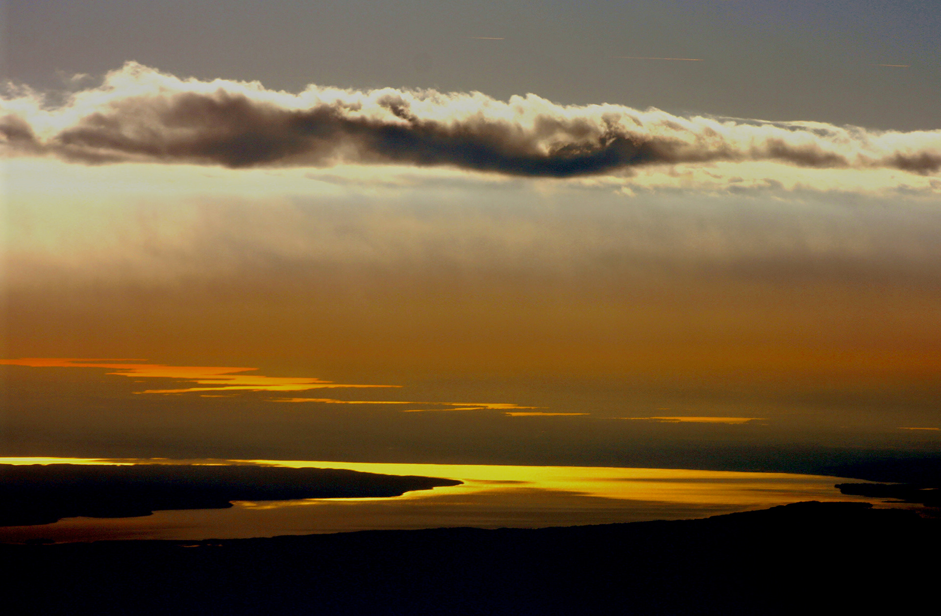 A Golden Beginning (capture from airplane window)