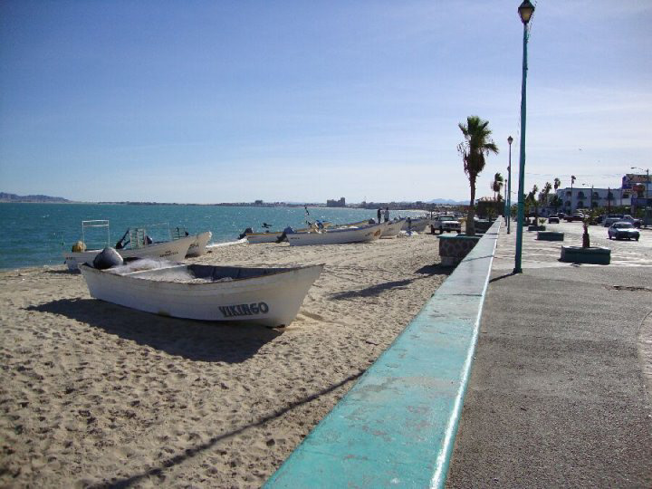 Beach in downtown San Felipe. (Sea of Cortez)