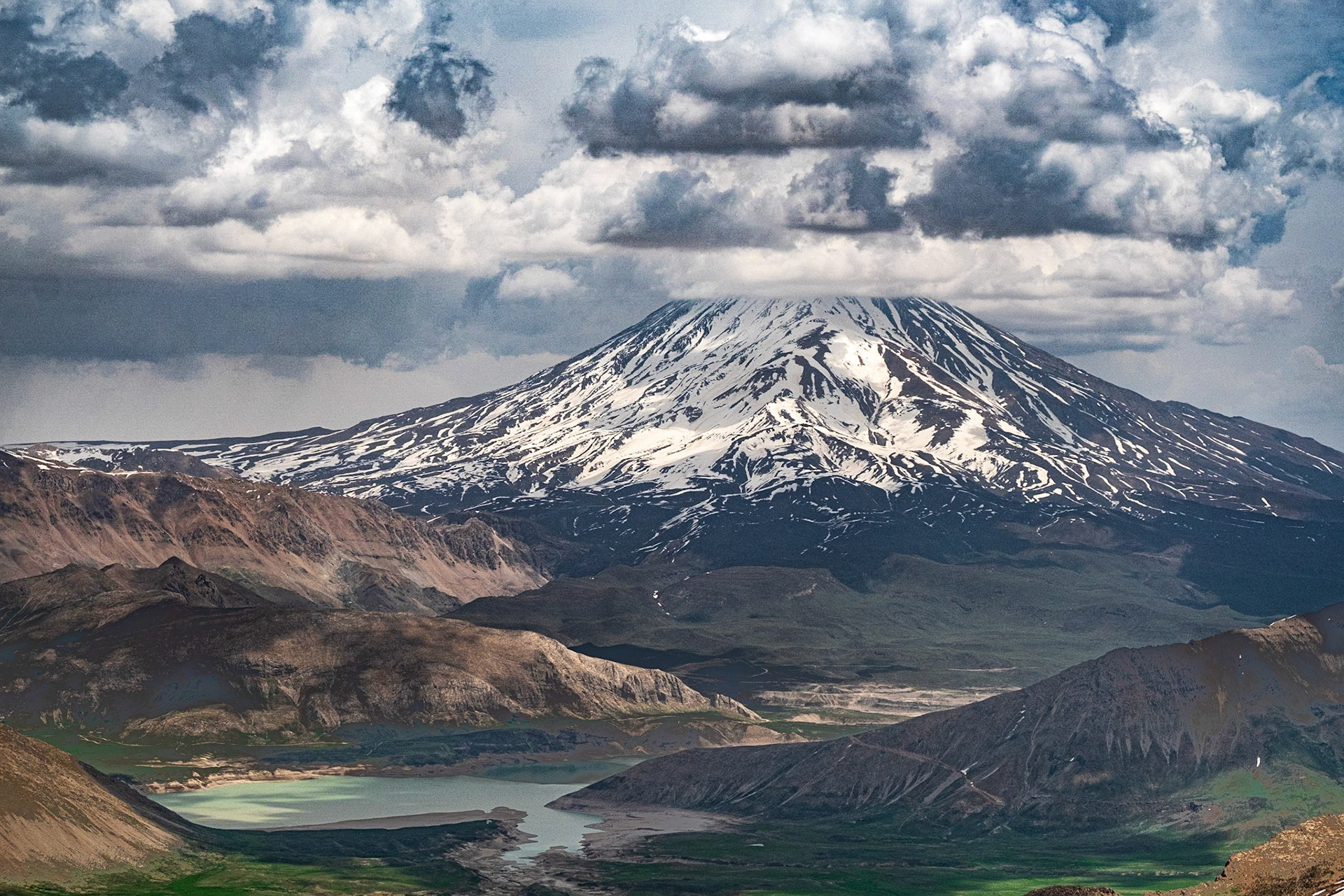 Damavand MT & Lar Lake