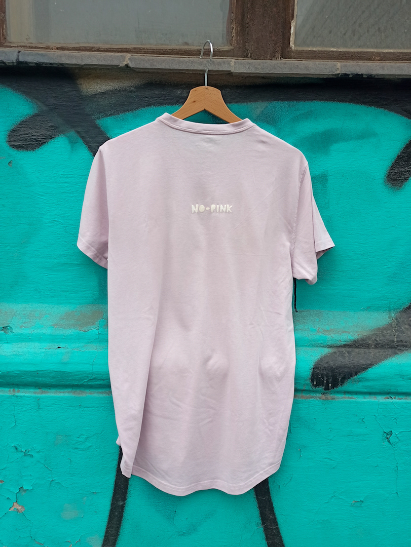 Let's deny the obvious: Pink is just no cool and only women can wear it... yeah yeah. No-Pink addresses the problem of Genderfication.