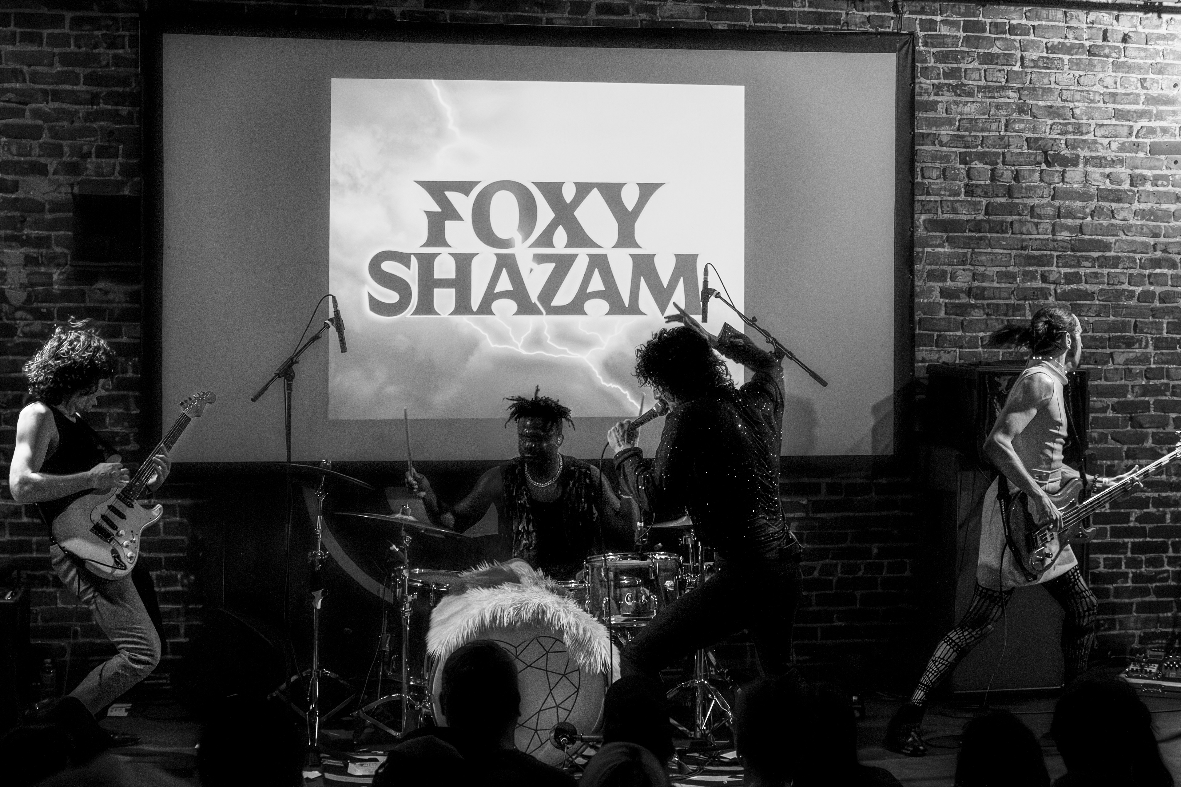 foxy shazam @ the social