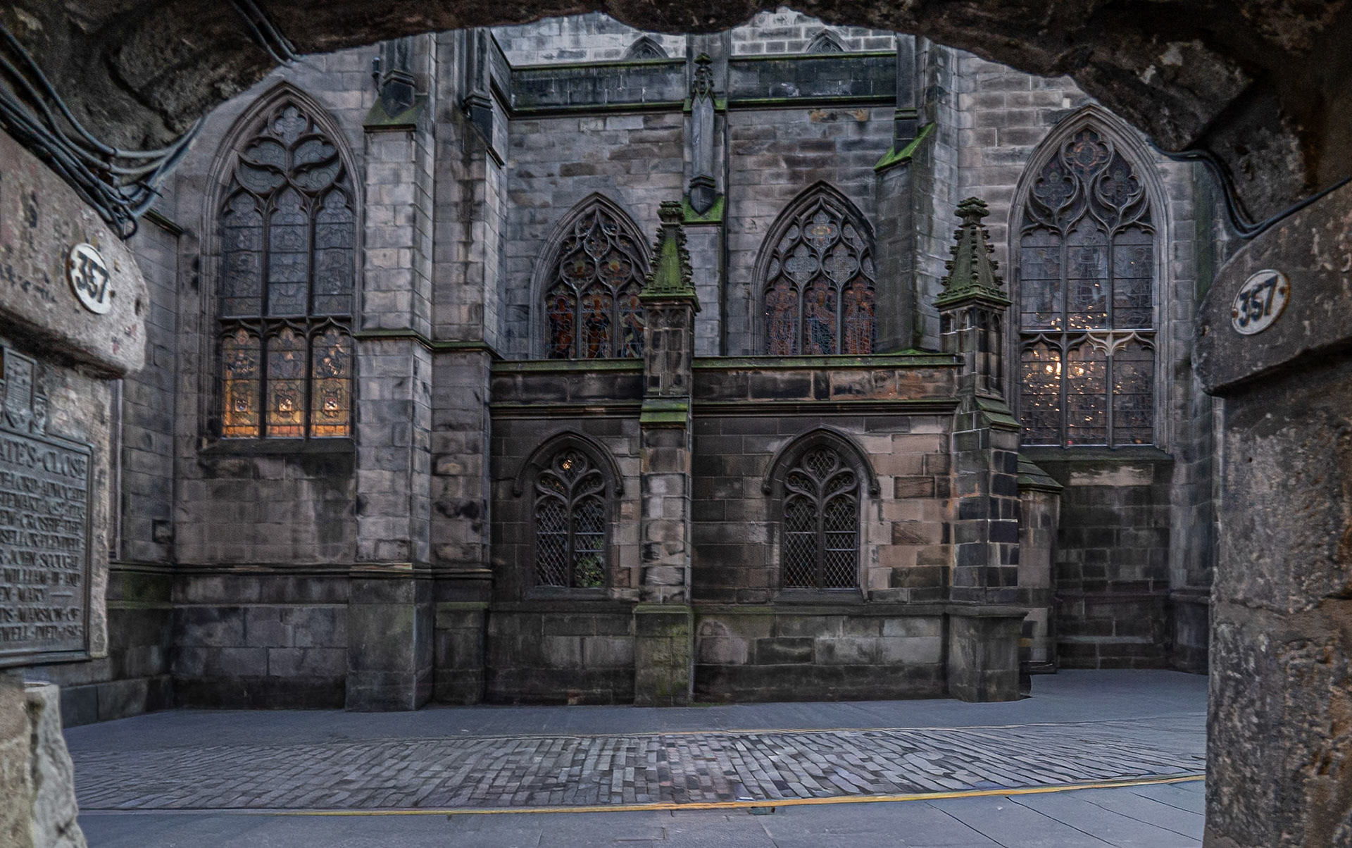 Advocate’s Close on the Royal Mile.