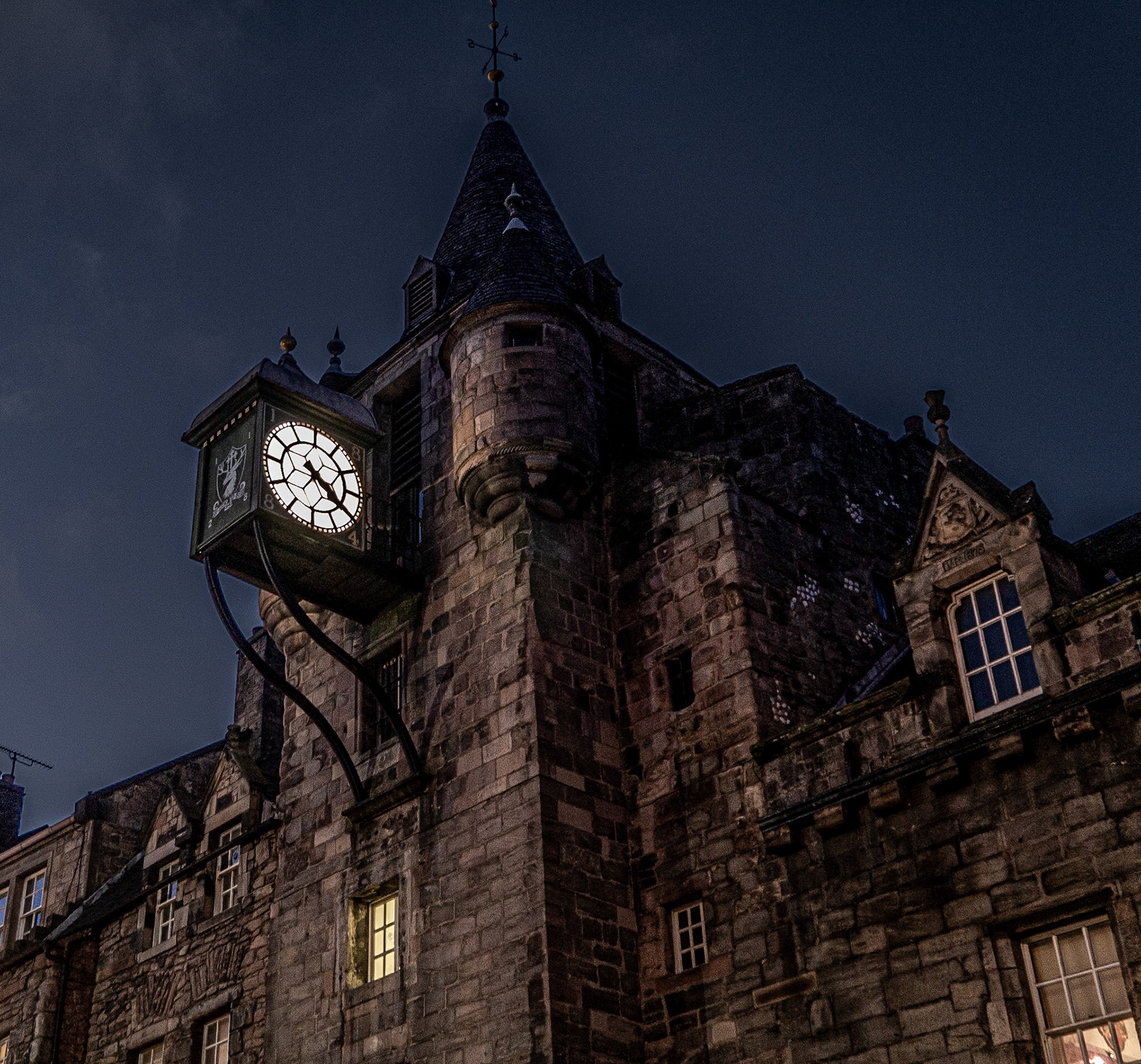 Tolbooth Tavern Clock