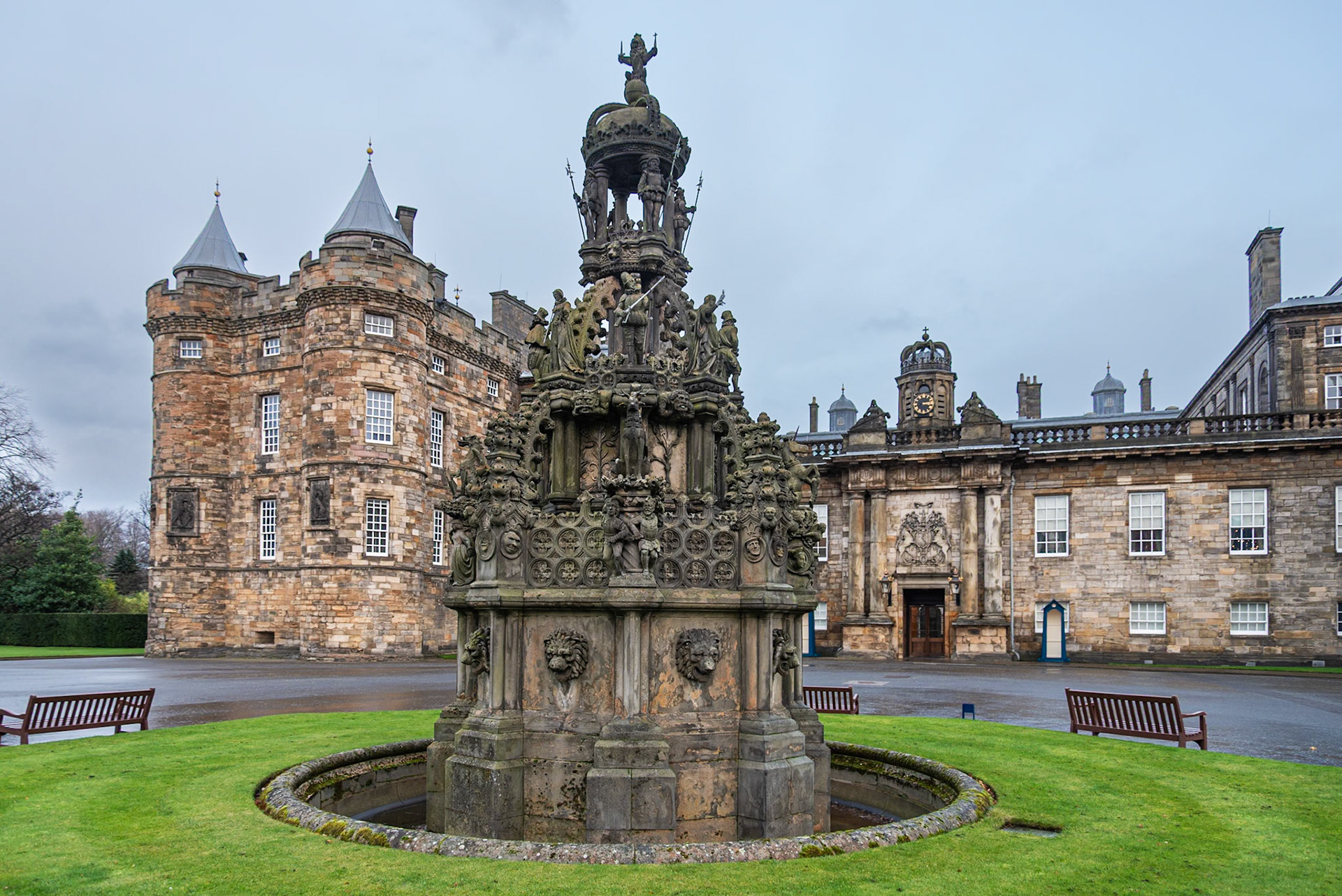 Palace of Holyroodhouse (1679)