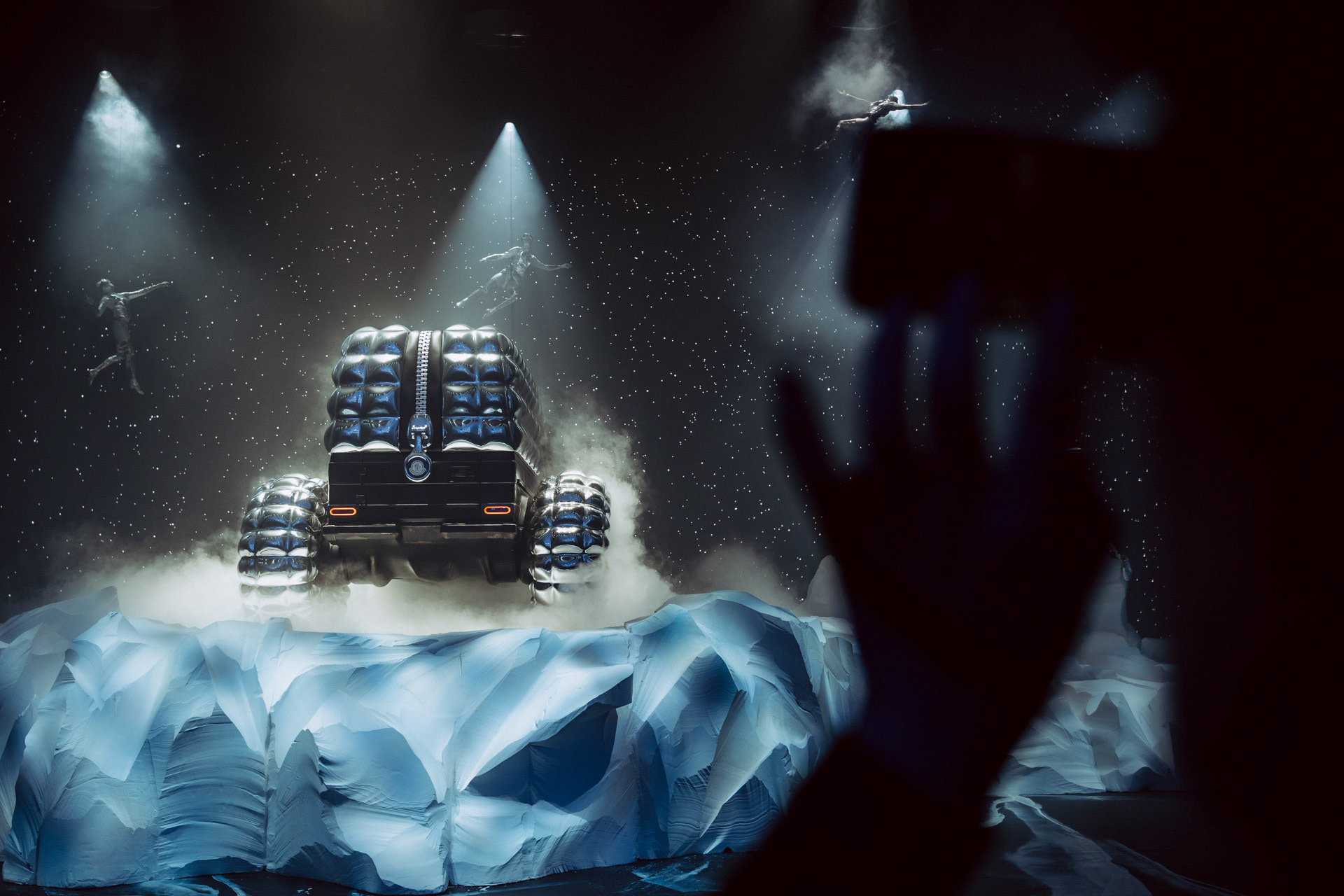 Moncler Genius - Mercedes-Benz PROJECT MONDO G - Photographer Lukas Müller for Mercedes-Benz AG