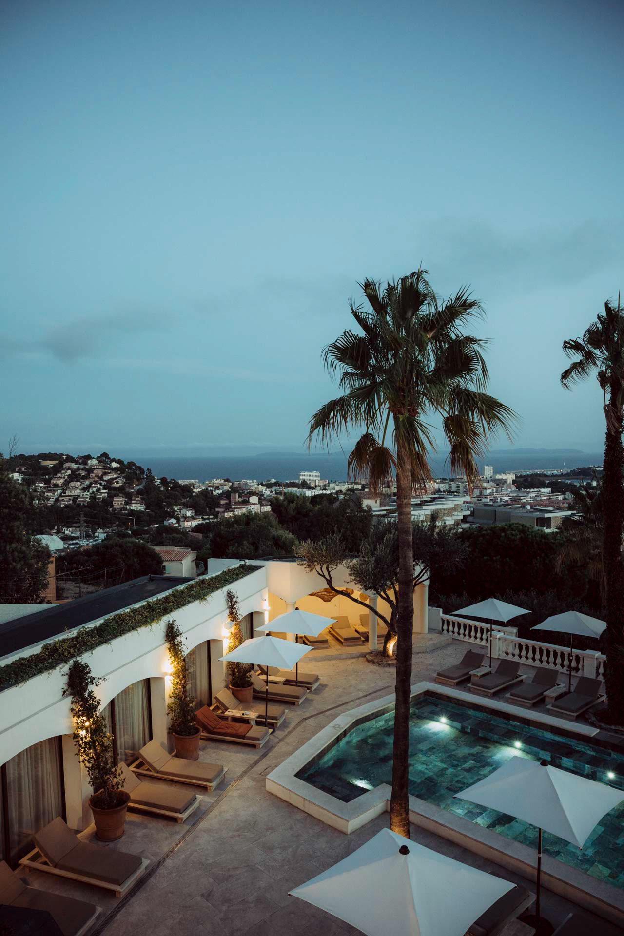 Mercedes-Benz at 37th Festival d'Hyères - Hotel Le Mirage // Photographer: Lukas Müller