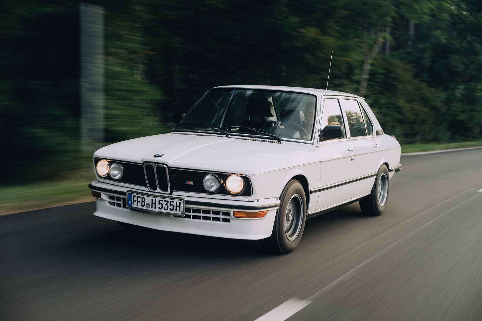 BMW E12 535i fotografiert von Fotograf Lukas Müller in Puchheim bei München