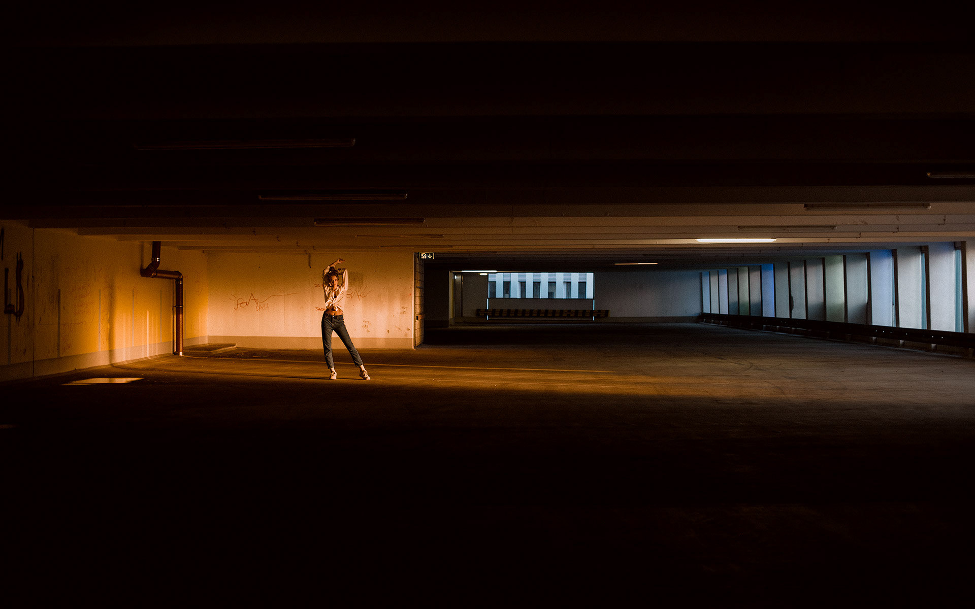 Streetstyle-Zoe-Schmoelz-Lukas-Müller-Fotograf-Videograf-München-Puchheim