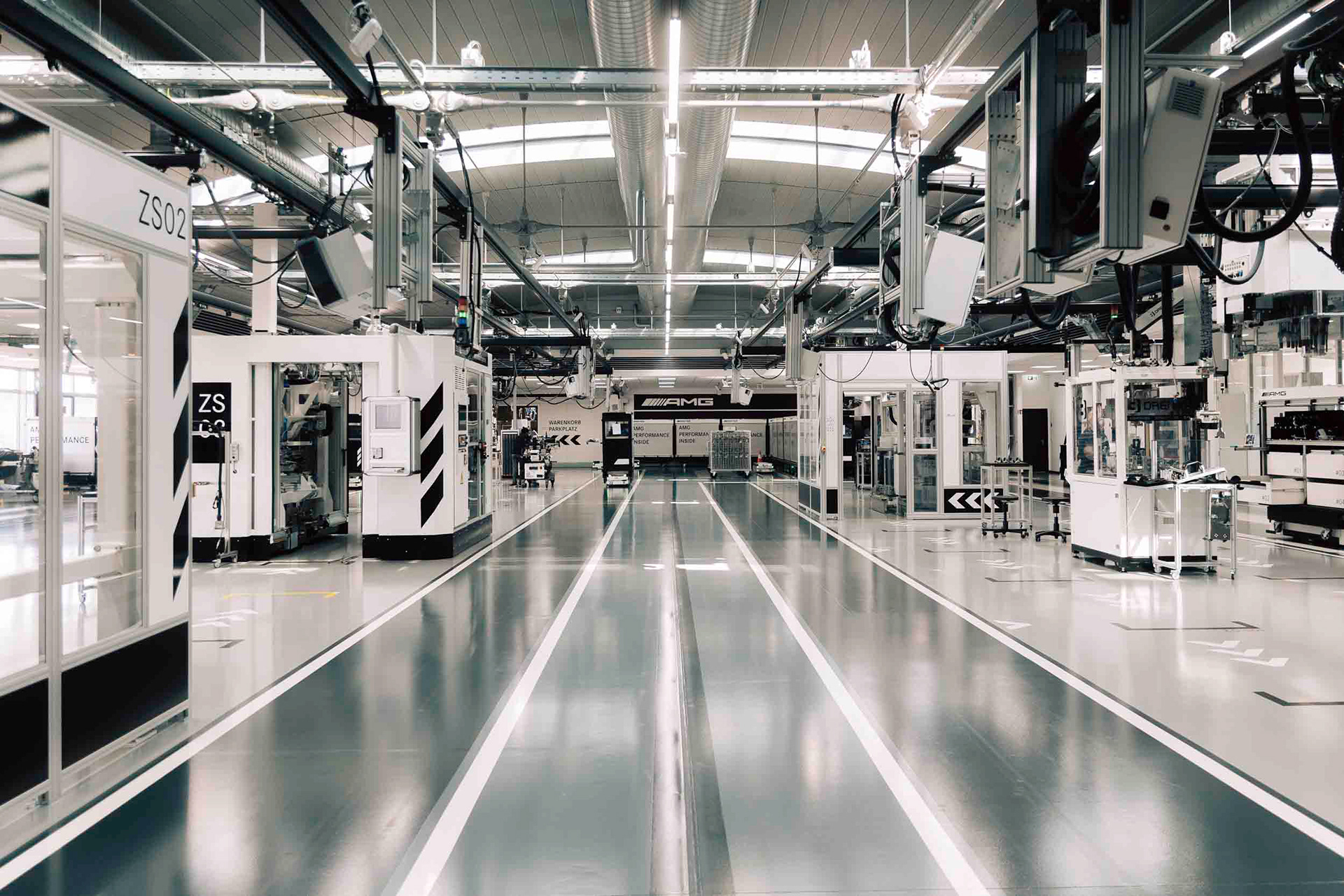 Highsnobiety x Mercedes-AMG GT Black Series by Photographer Lukas Müller - Fotograf Lukas Müller