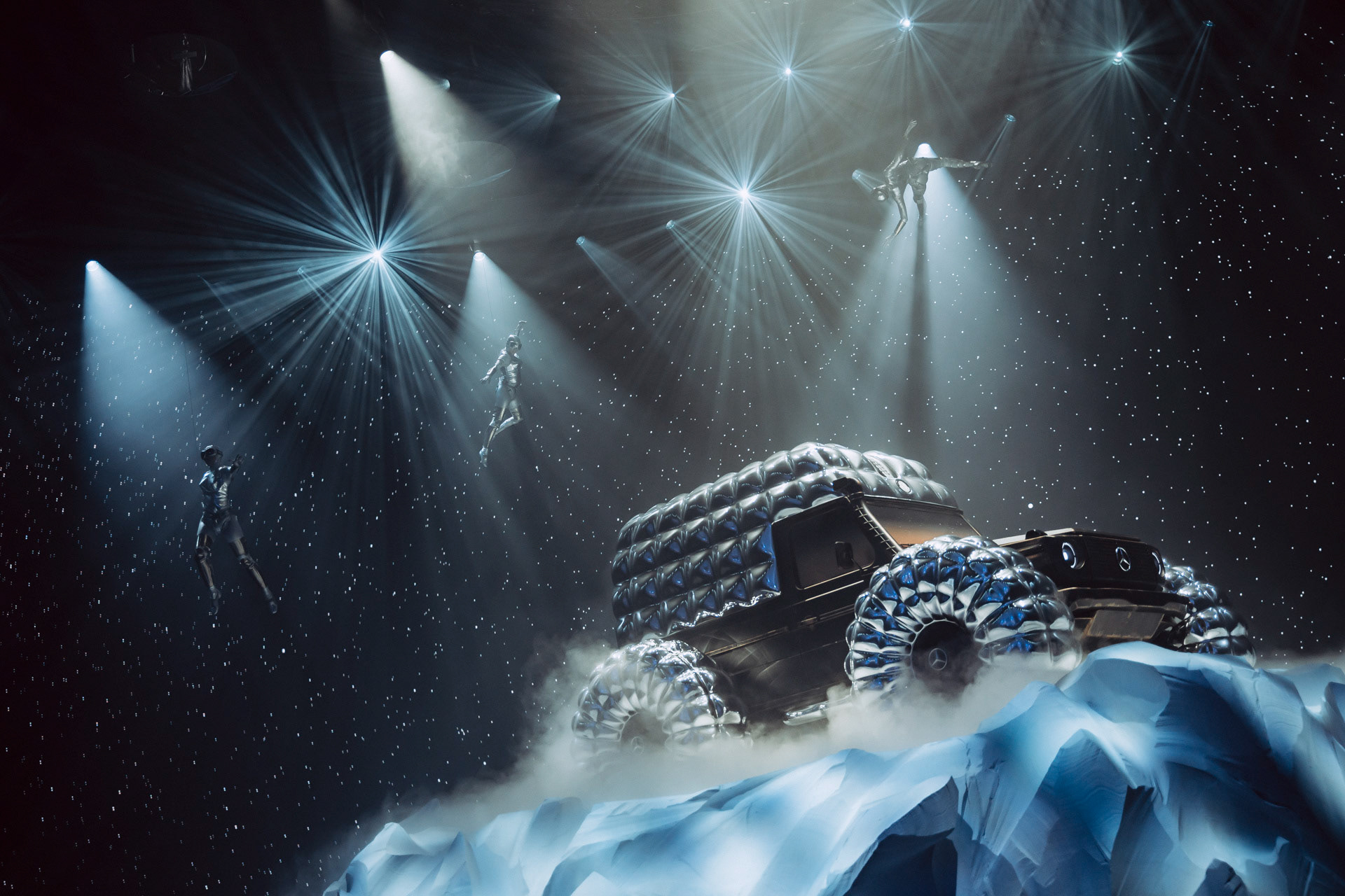 Moncler Genius - Mercedes-Benz PROJECT MONDO G - Photographer Lukas Müller for Mercedes-Benz AG