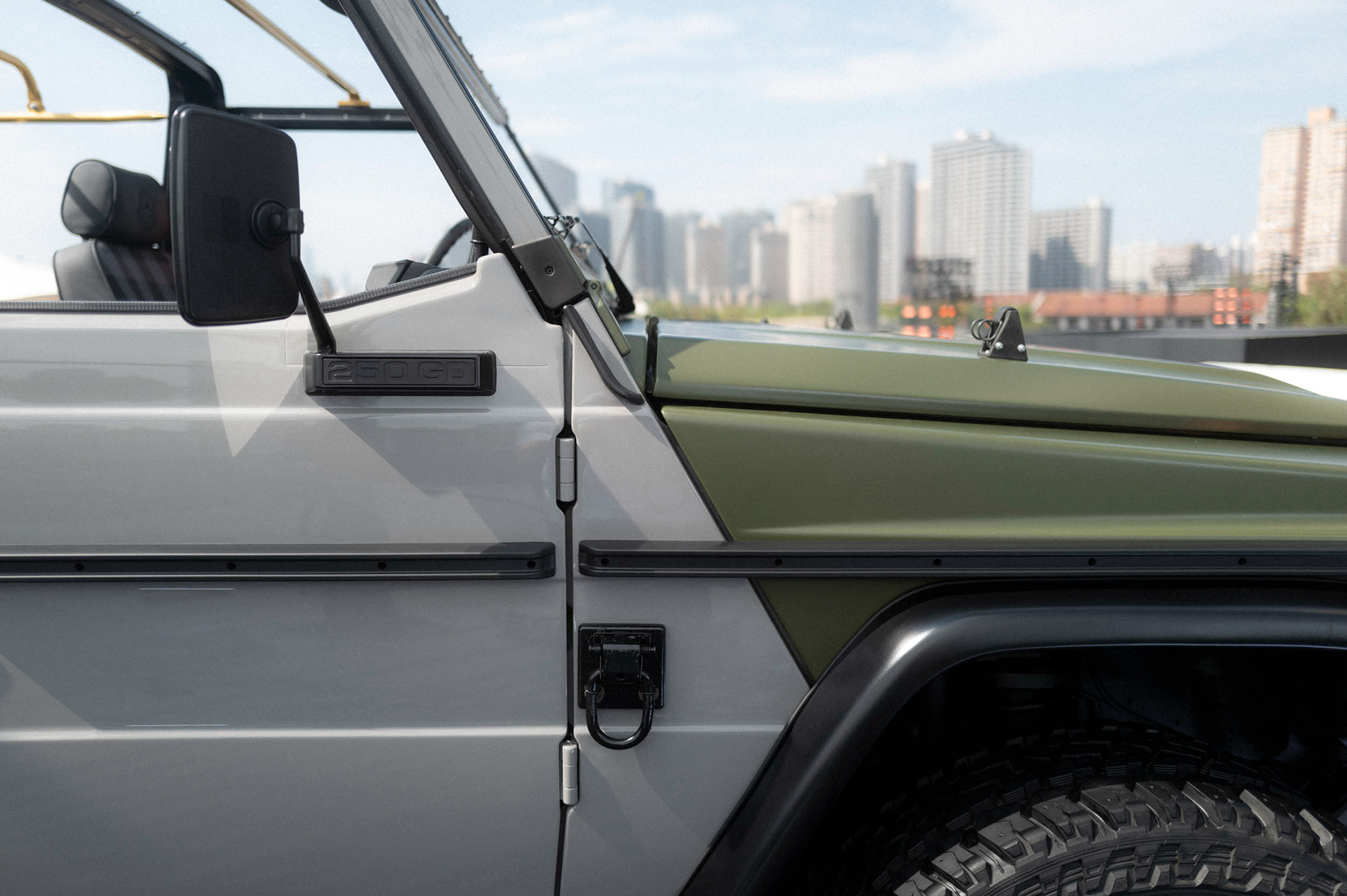 The Mercedes-Benz x Moncler by NIGO collaboration presents the art piece "Project Mercedes-Benz G-Class Past II Future". Photo by Lukas Müller on behalf of Mercedes-Benz AG.