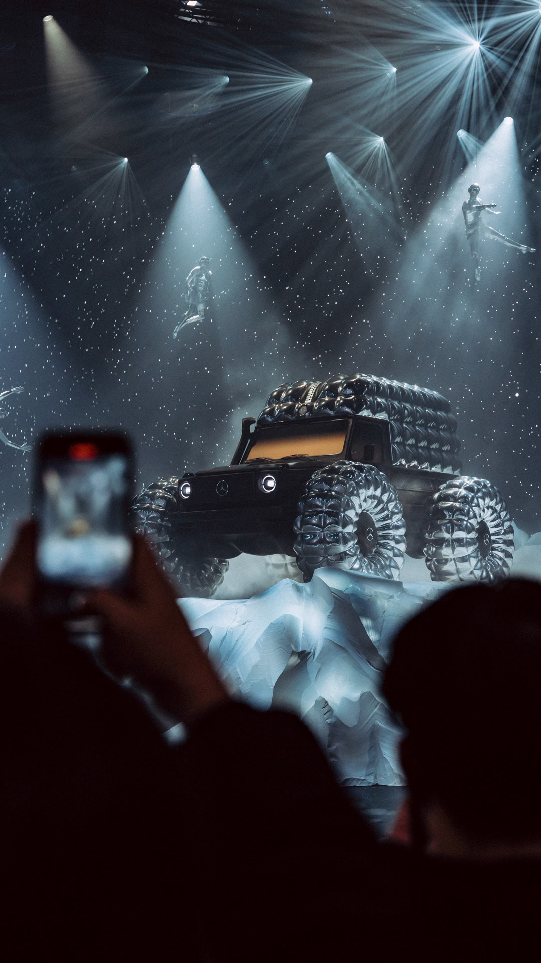 Moncler Genius - Mercedes-Benz PROJECT MONDO G - Photographer Lukas Müller for Mercedes-Benz AG