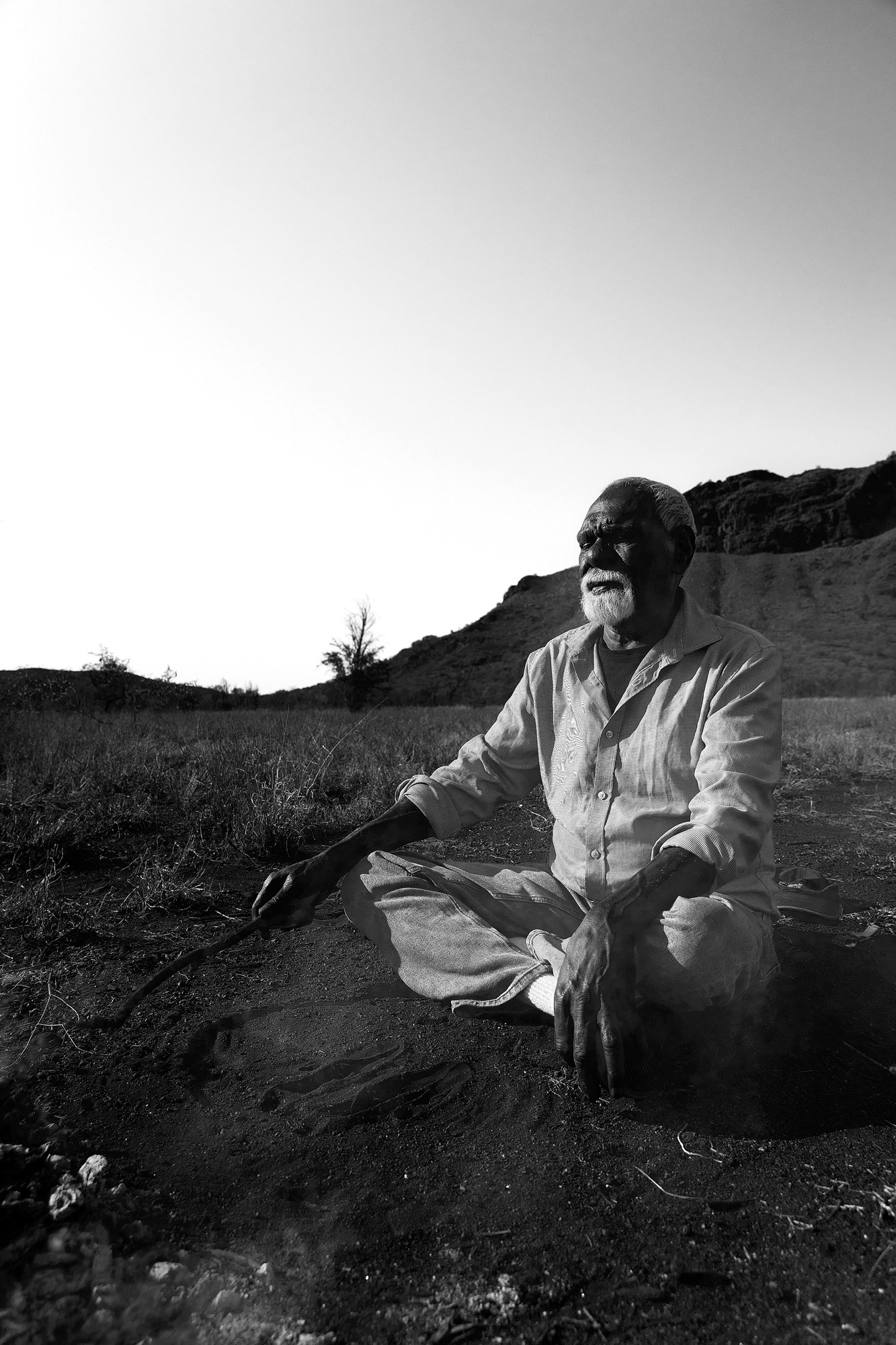 Robin Japanangka Granites, a Warlpiri man from Yuendumu.