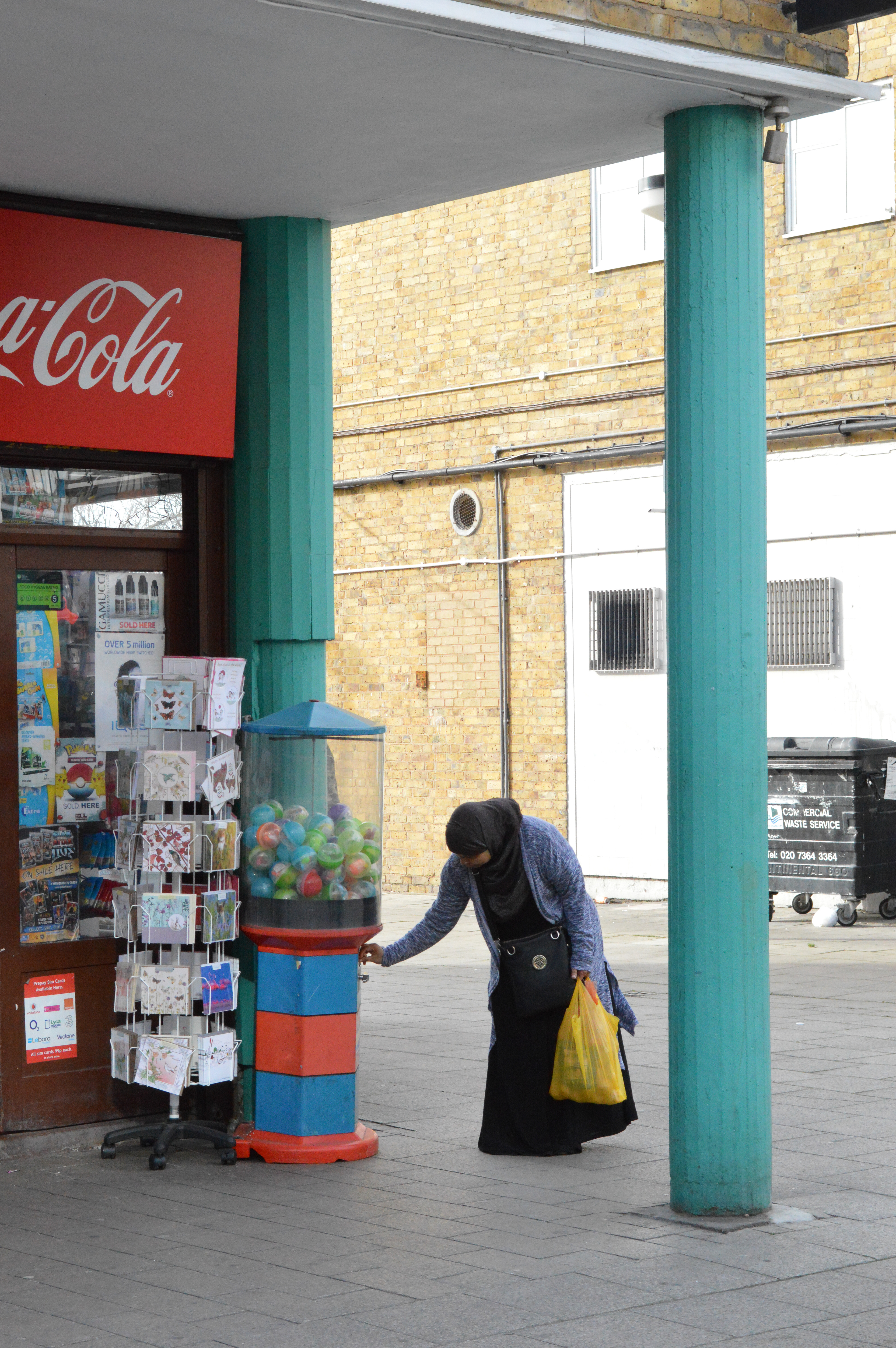 H&H Newsagents, E14 6AQ Series, 2019