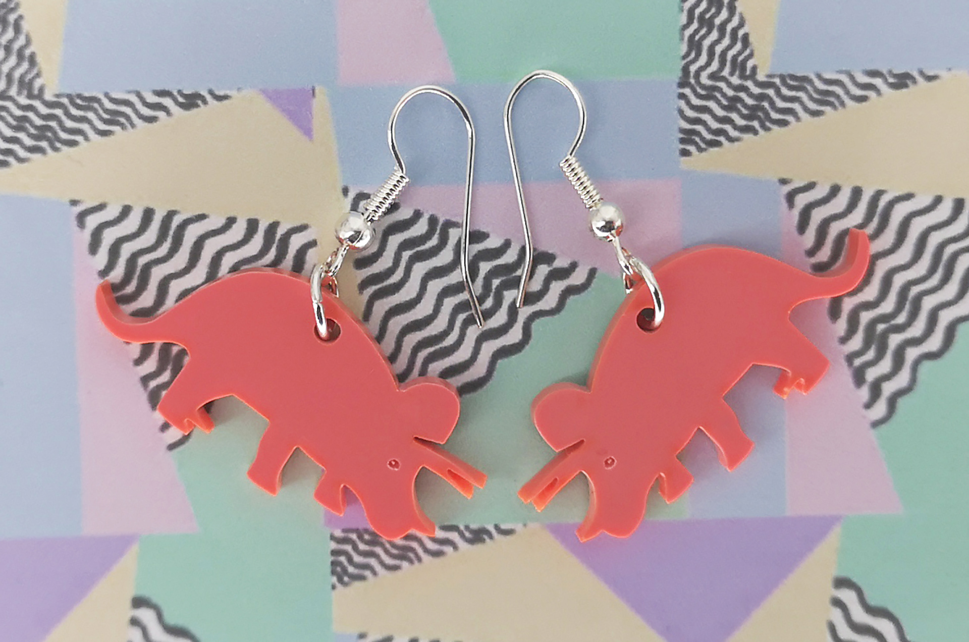 LCE130  Tri £2.50 CoraL