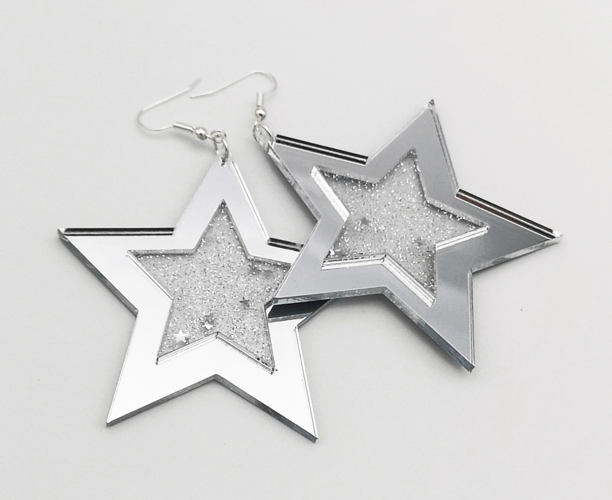 LCE160 silver sparkle  £4.95