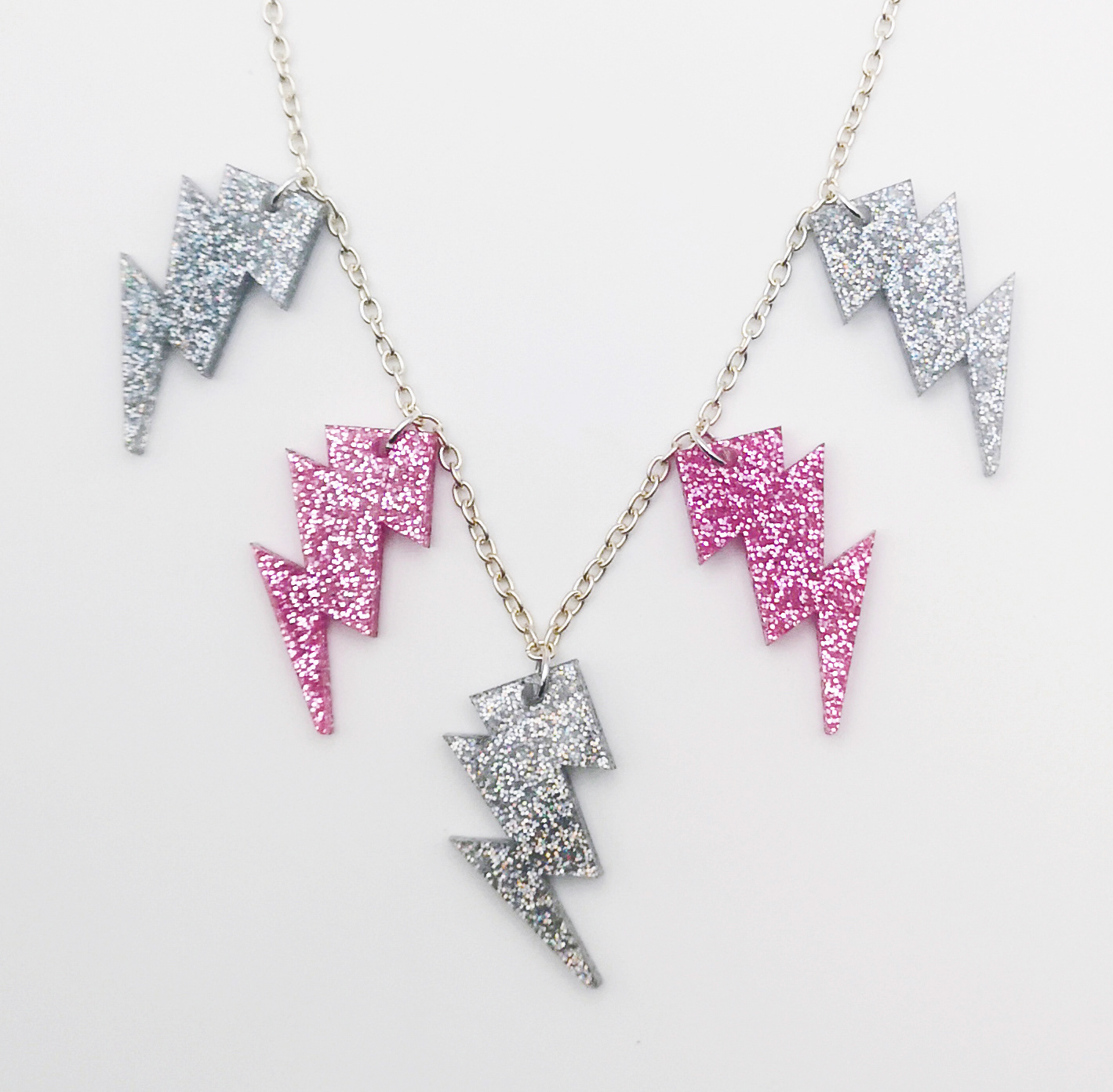 LCN194  £5.95 pink\silver