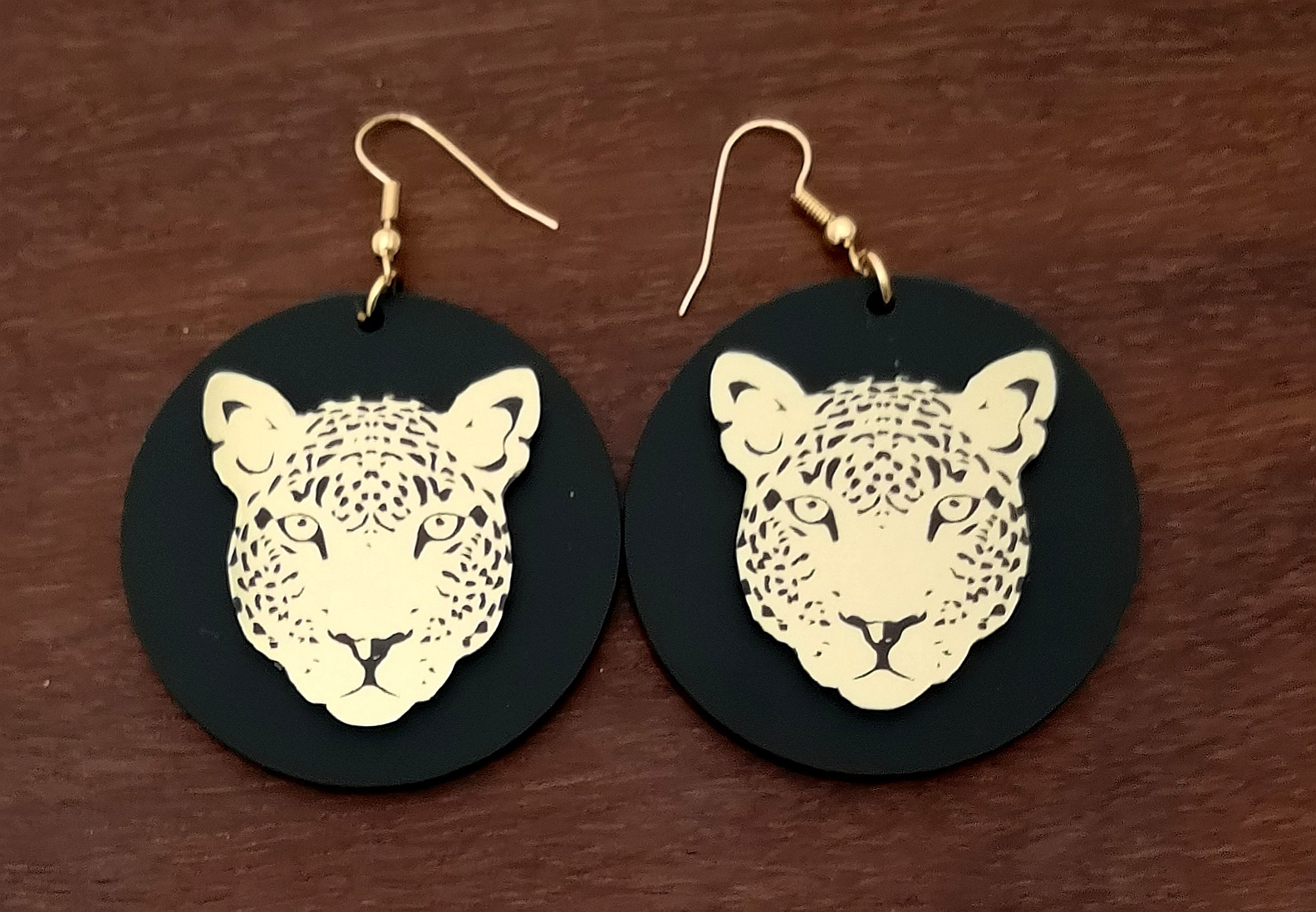 LCE166 round  £4.95 