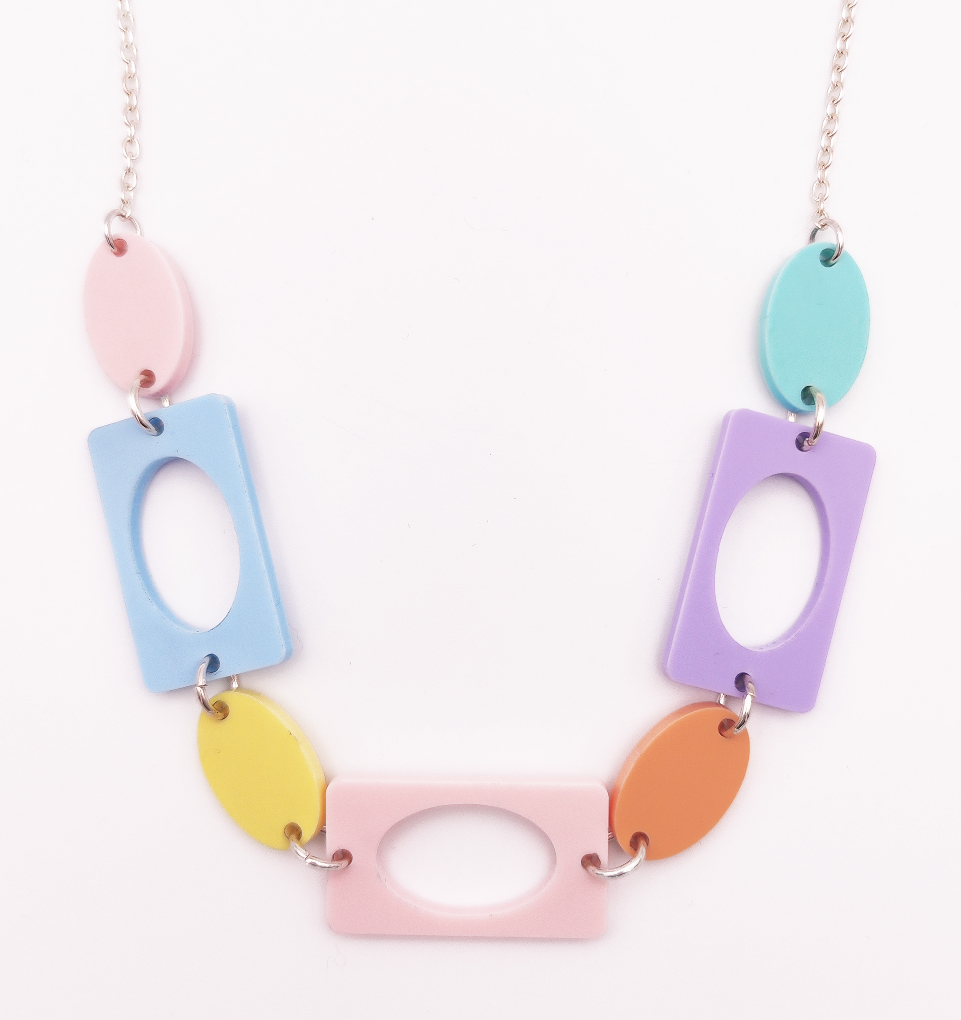 LCN147  £5.95 Multi Colour