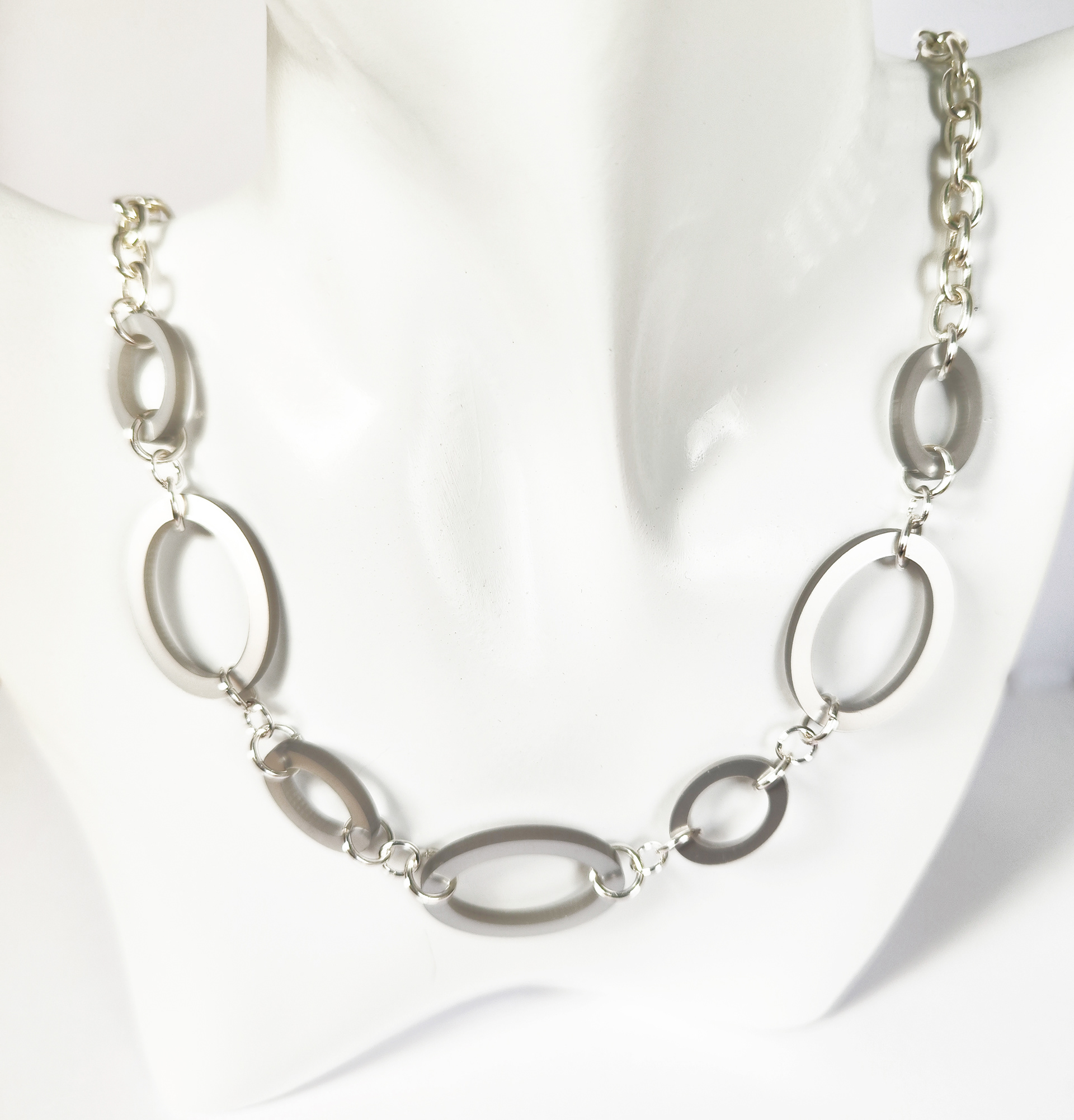 LCN913 Silver  £6.95