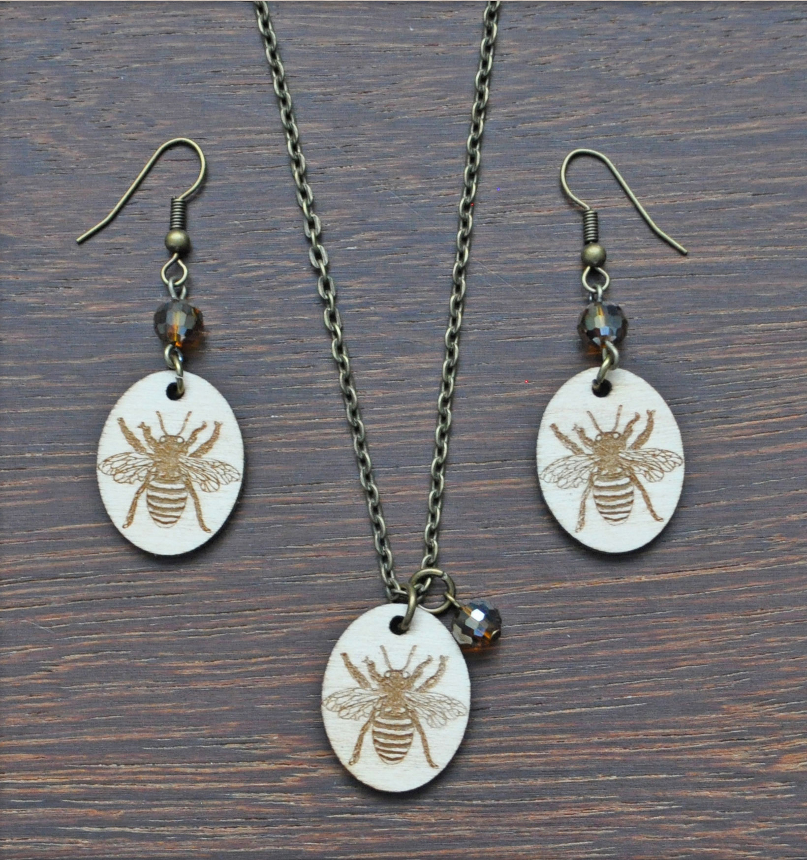 WDBE	 earring	£3.95   WDBEE	pendant	£3.95