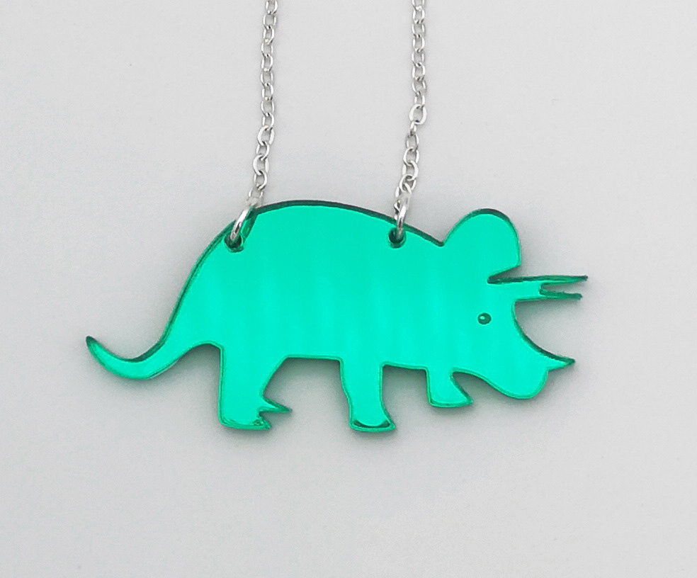 Tri necklace small green £3.95