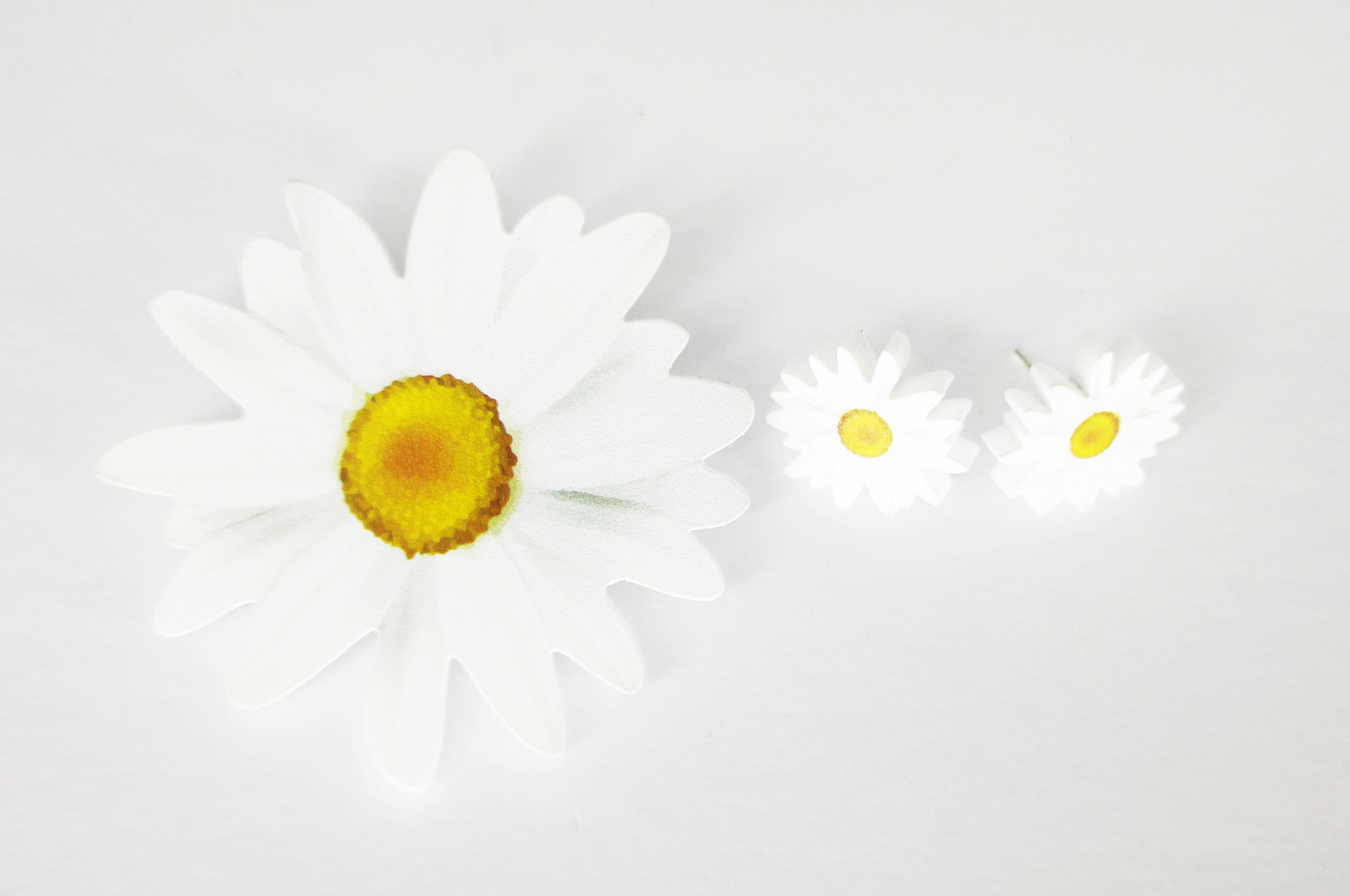 LPDAIB  £3.95 brooch      LPDAIS  £2.95 Studs